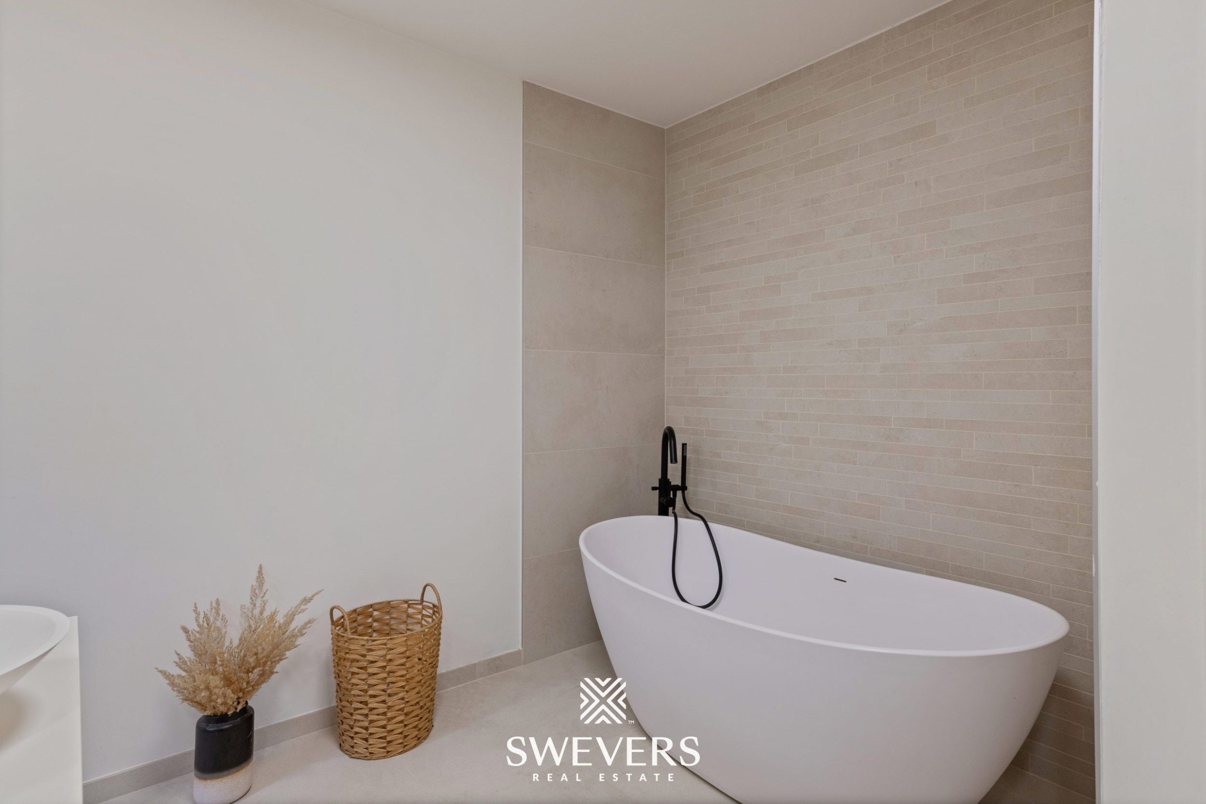 Instapklare, energiezuinige gezinswoning van 224m² te Beringen foto 23