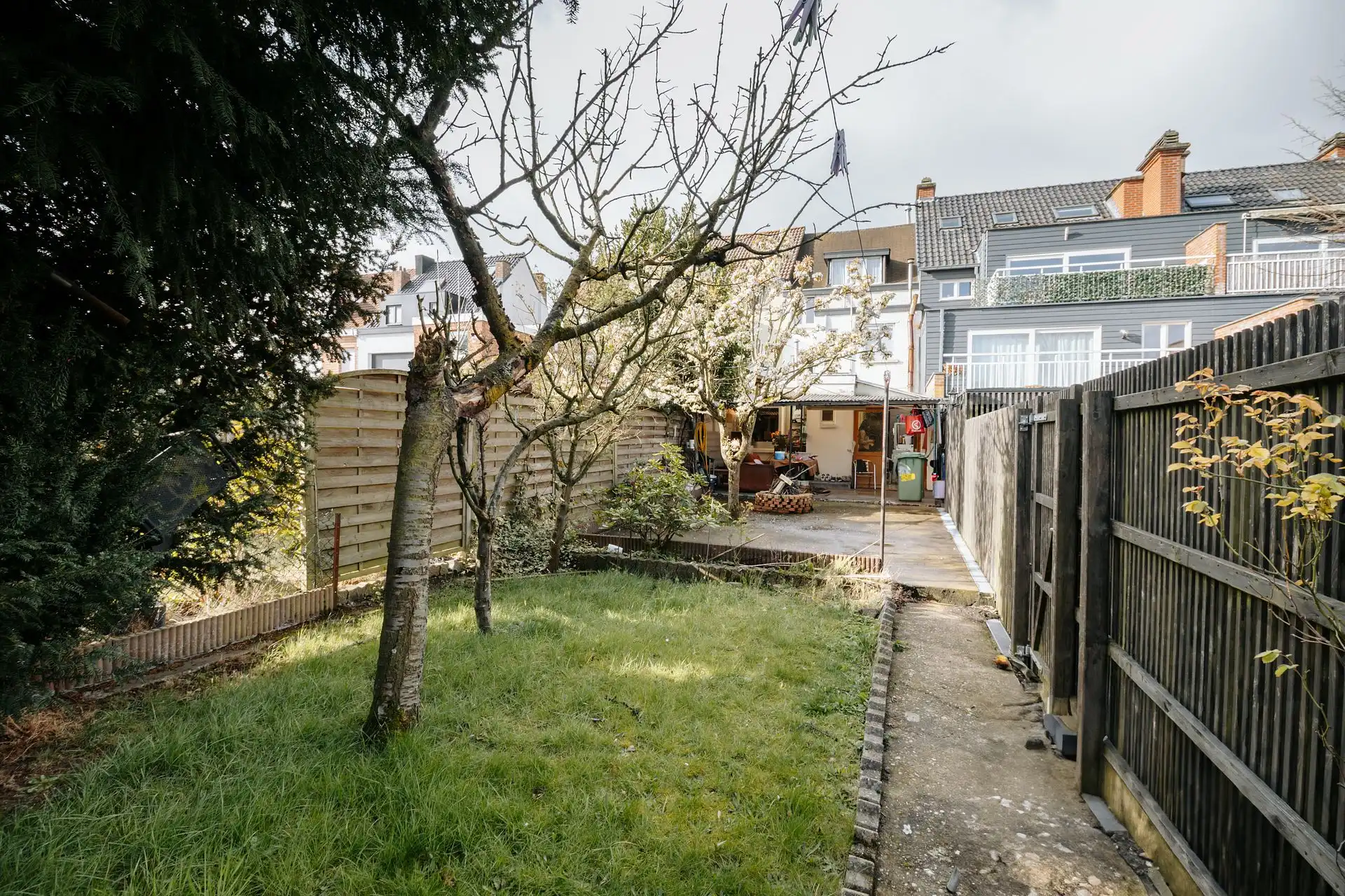 Ruime gezinswoning met tuin nabij Hobokense polder! foto 15