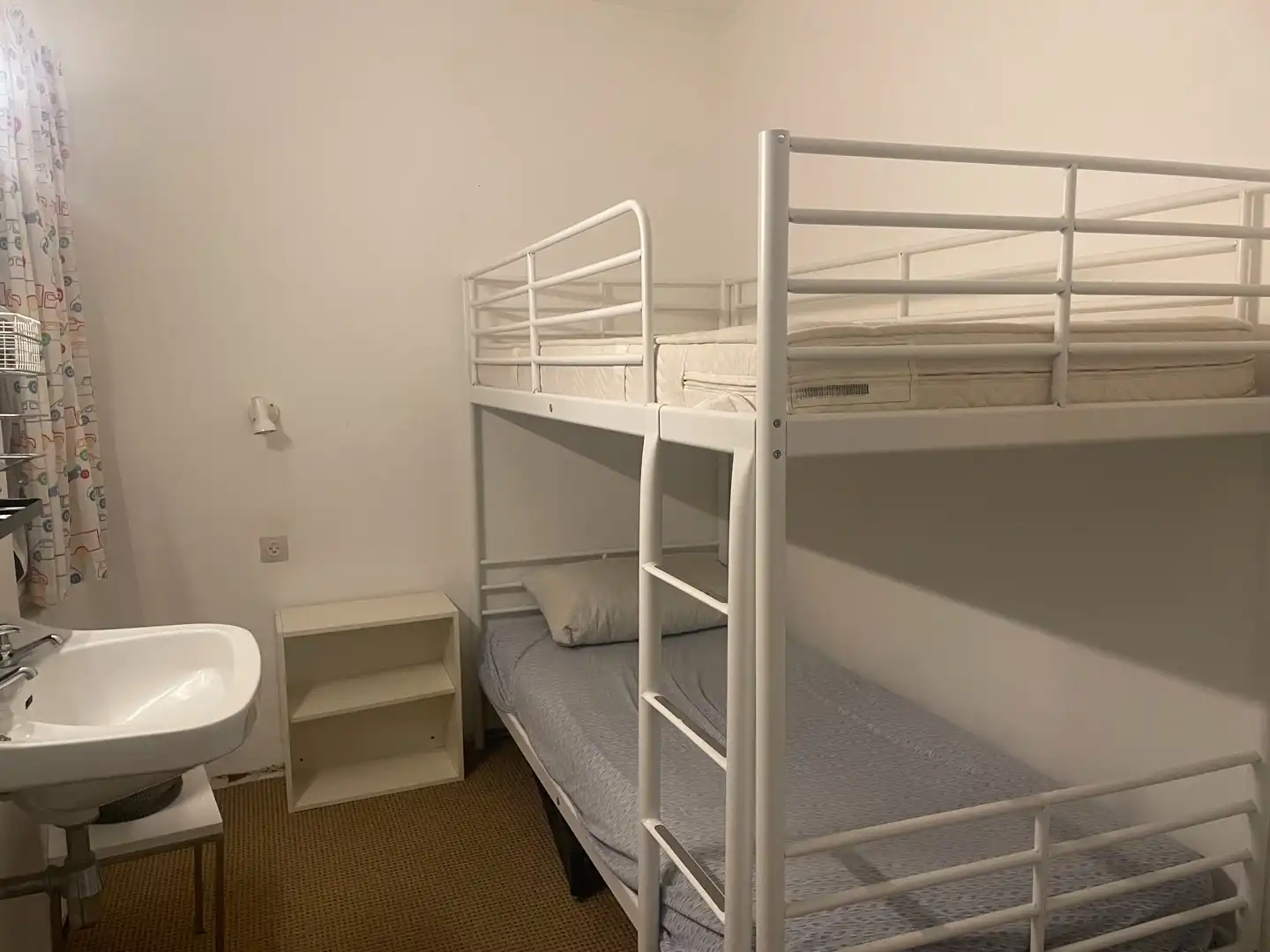 Gemeubeld appartement met 2 slaapkamers foto 5