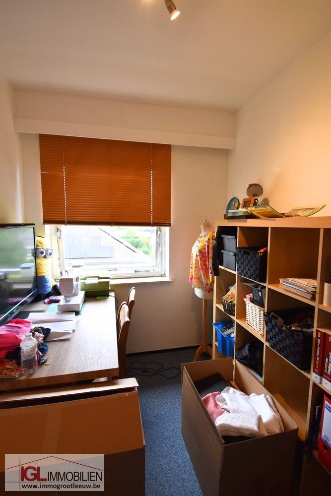 Appartement met 2 slaapkamers en een bureau foto 8