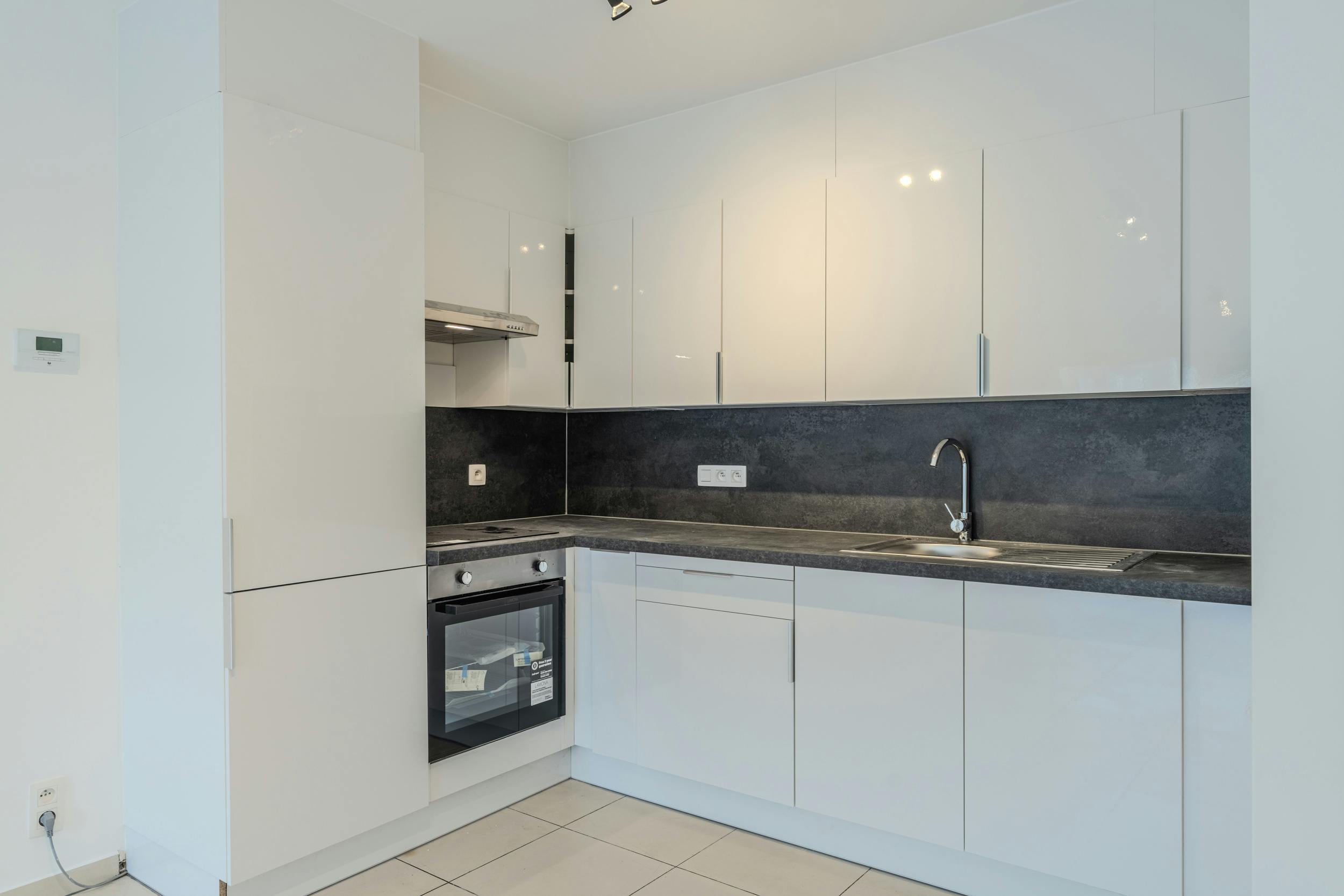 Gelijkvloers 2-slaapkamerappartement met terras te Oostende foto 5