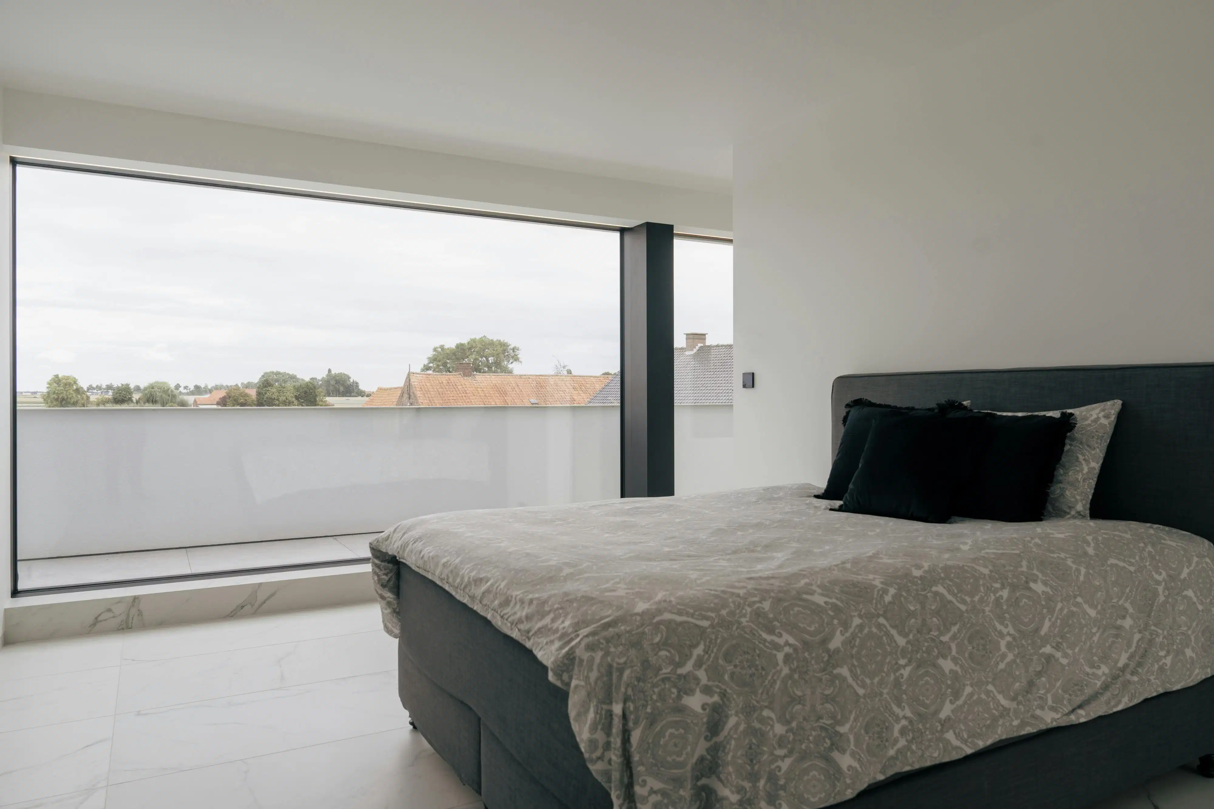 Hypermoderne strakke villa met zwembad in Gits foto 31