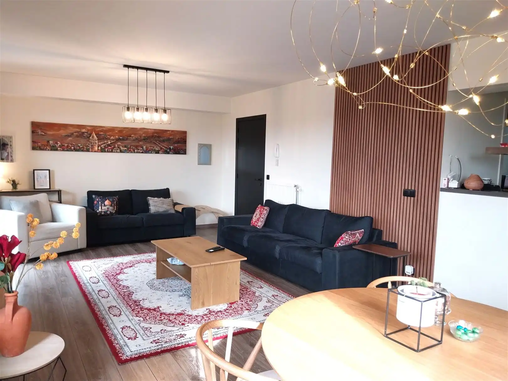 TE HUUR: Appartement met 4 slaapkamers te Heusden-Zolder! foto 3