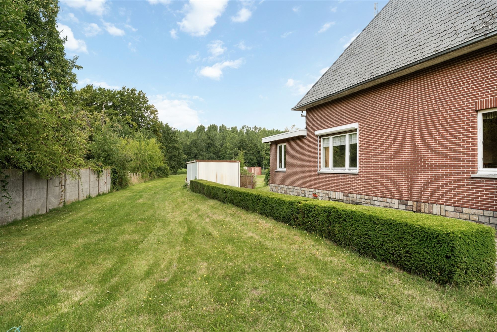 WONING VAN 200M² EN GROTE TUIN VAN 20A92CA TE KERMT foto 26