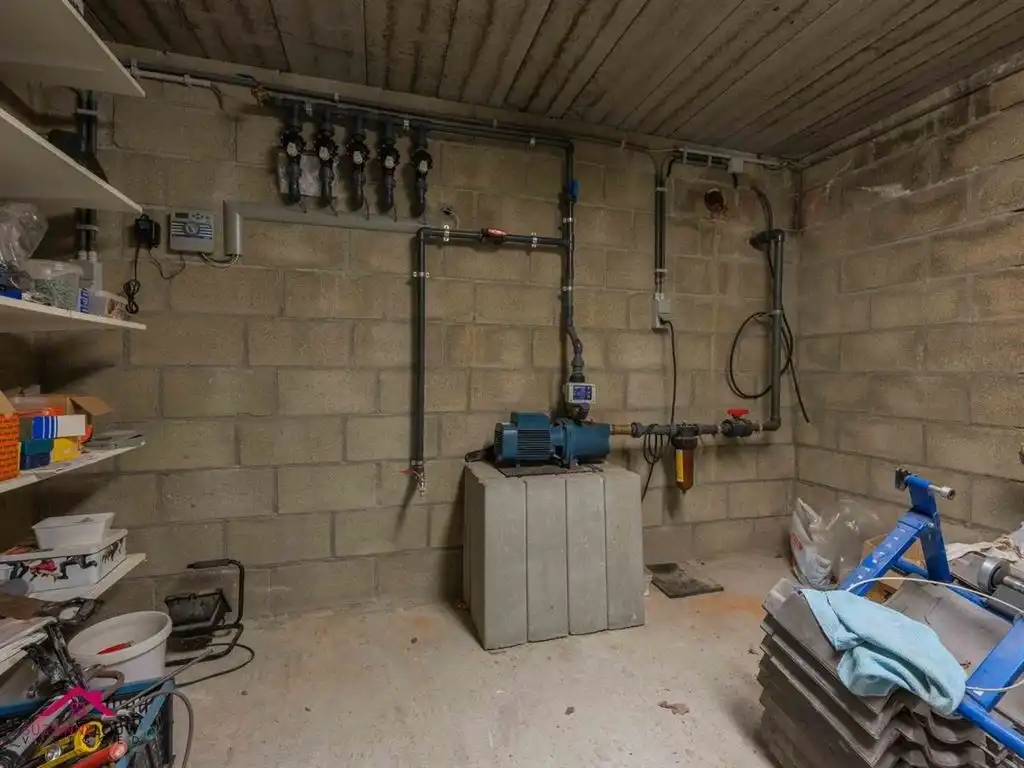 Charmante vrijstaande woning met sfeervol aangelegd terras foto 48