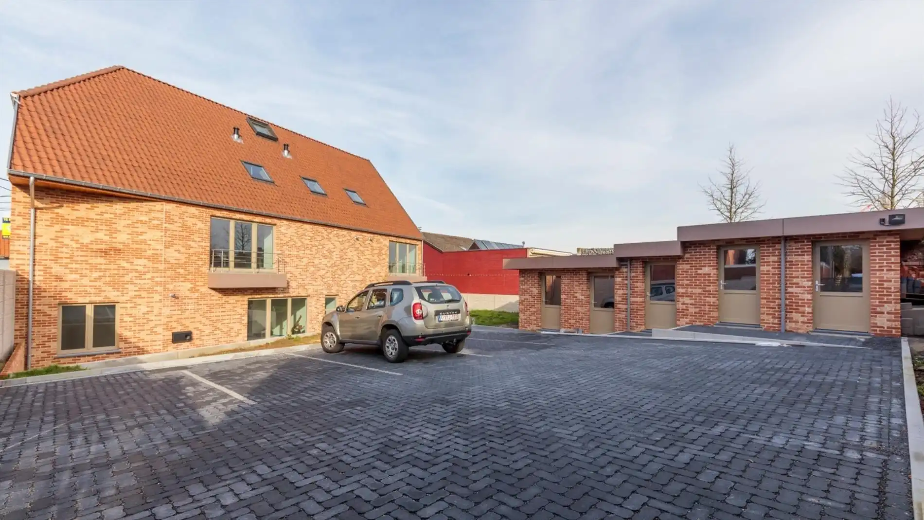 Energiezuinig duplexapp. met 2 slpks, terras en autostaanplaats foto 6