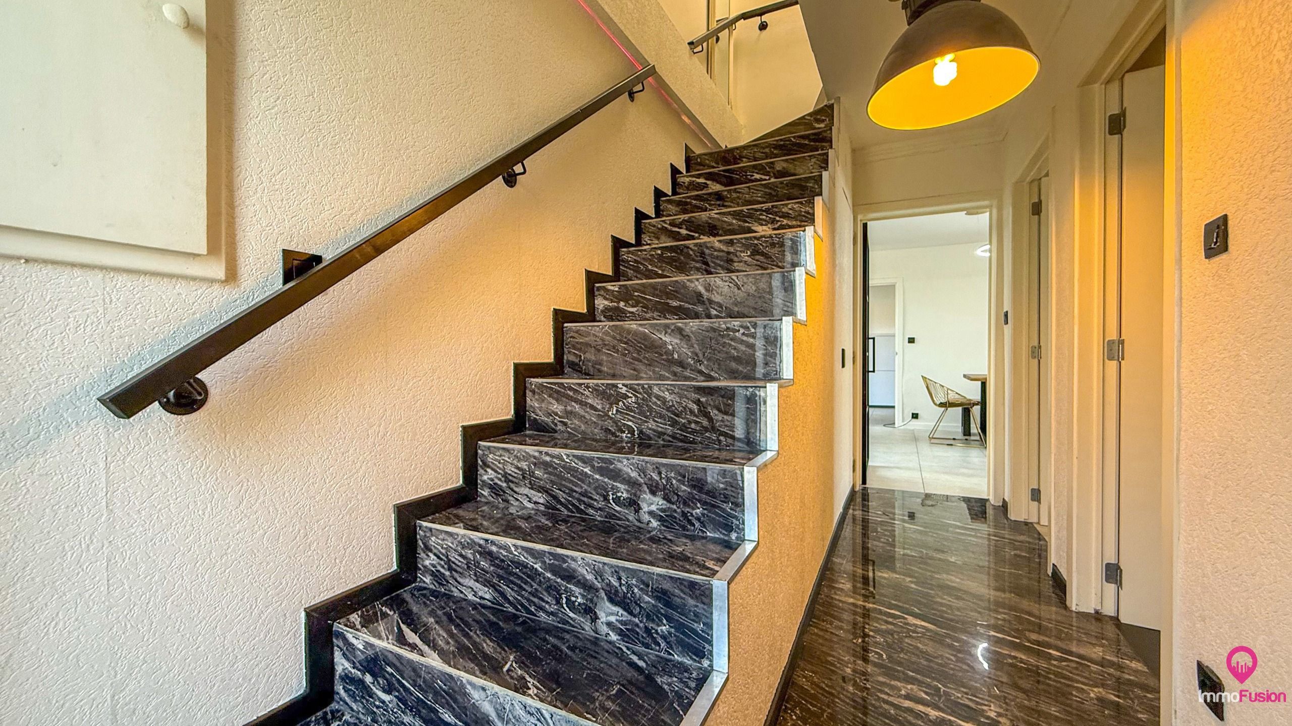 Instapklare woning met 5 slpks, rustig gelegen te Beringen! foto 28