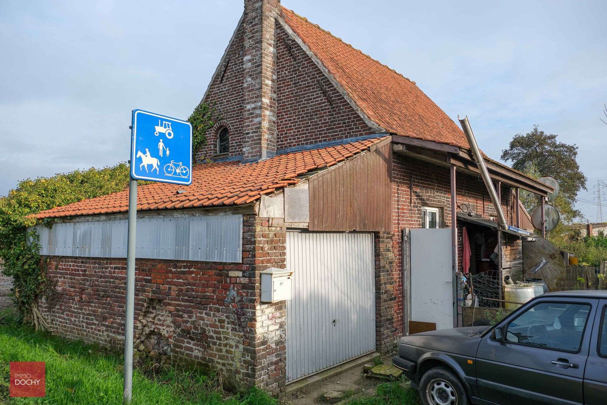 Oude woning met landelijk zicht foto 4