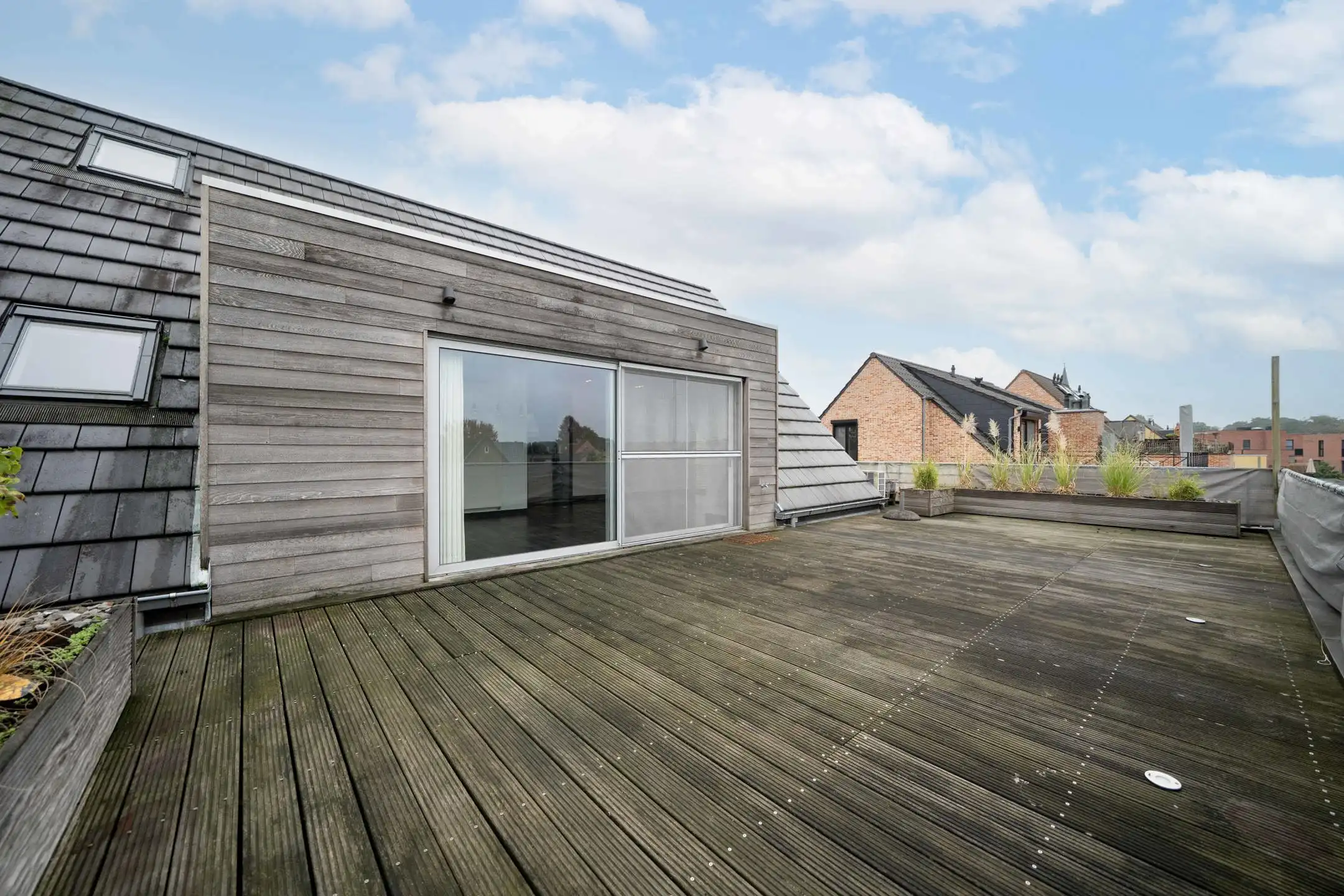 Penthouse met 1 à 2 slaapkamers, dressing en ruim terras foto 9