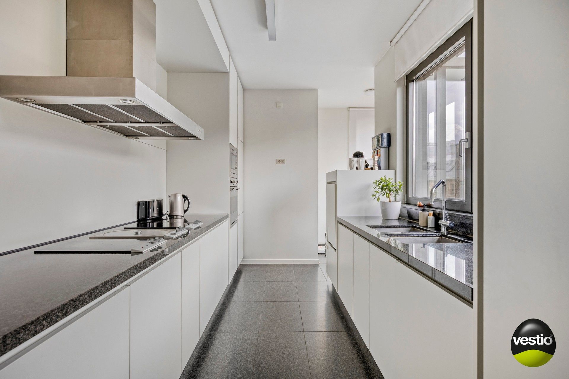 Luxueus dakappartement van 140 m² met 3 slaapkamers en 3 terrassen in hartje Hasselt. foto 12