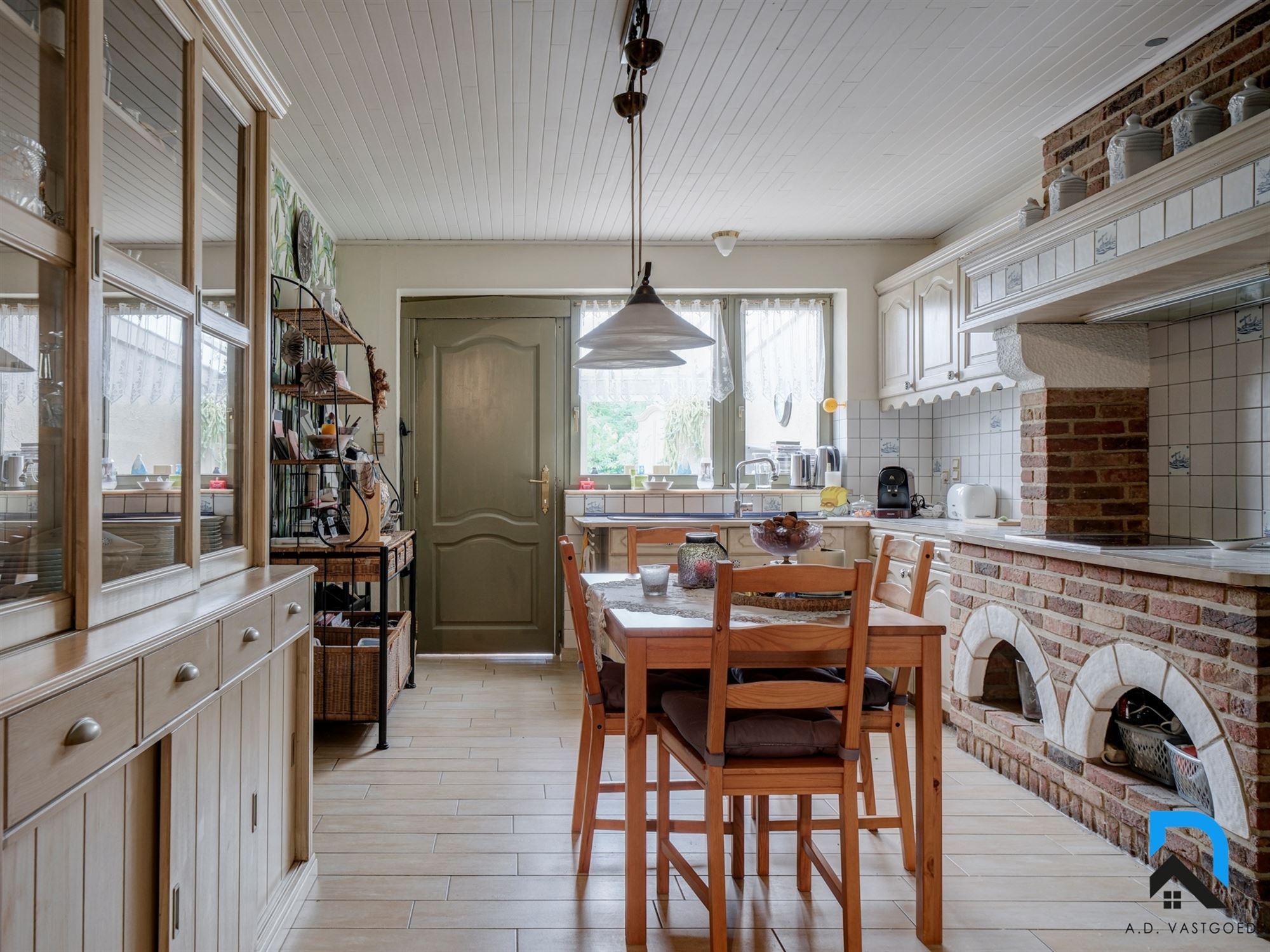 Ruime woning op absolute toplocatie foto 8