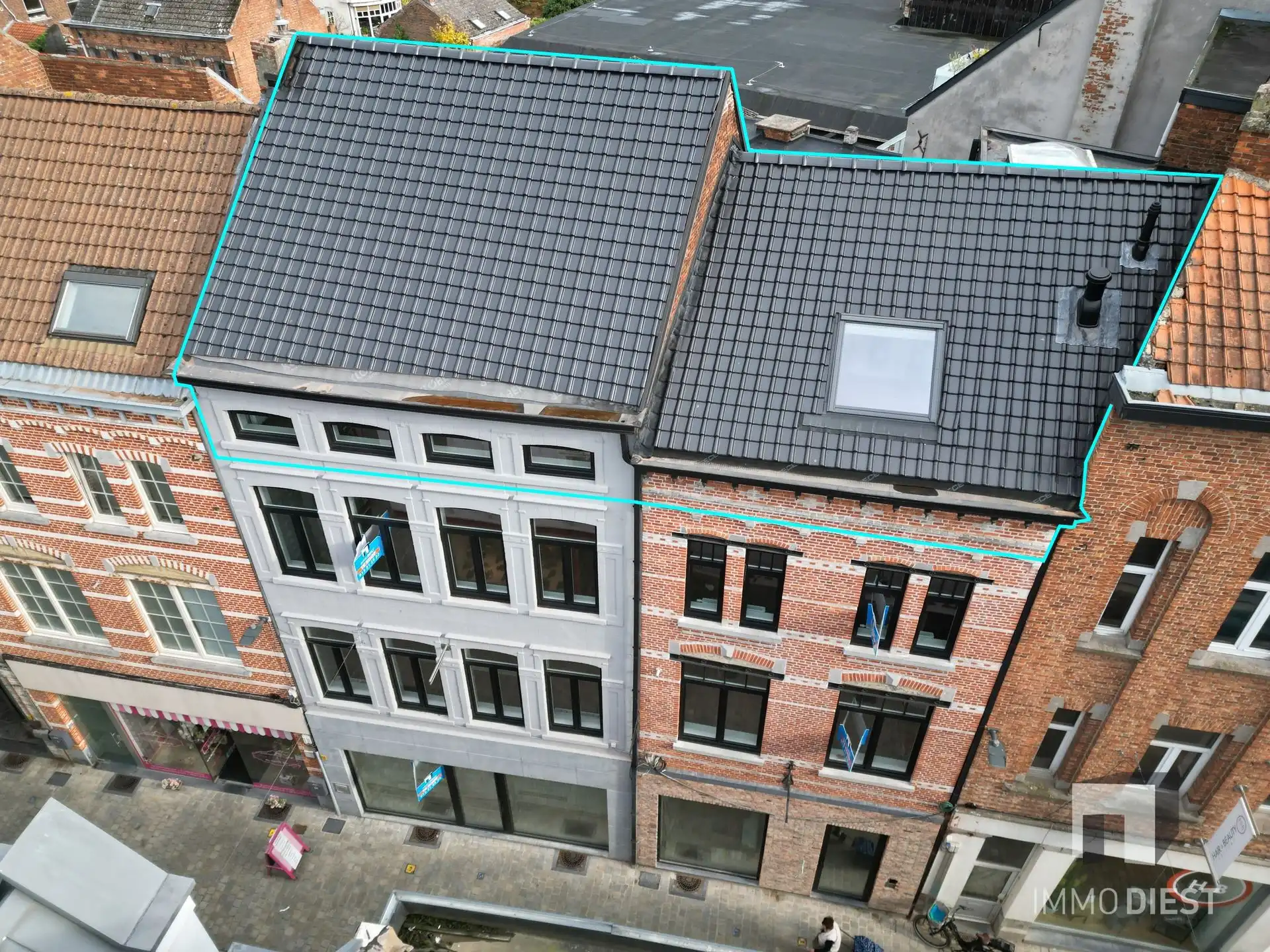 Knap appartement met terras en 1 slpk - centrum Diest - veel lichtinval foto 2