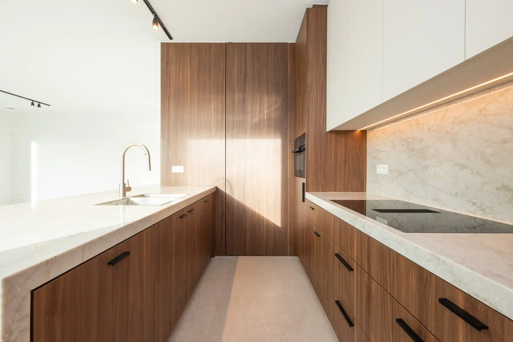 Prestigieus nieuwbouwappartement met groot terras. foto 9