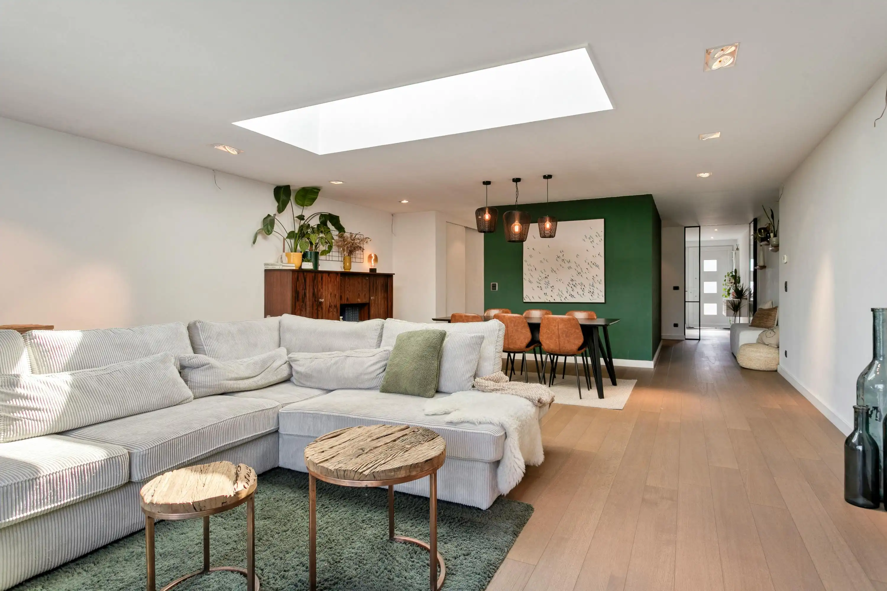 Volledig gerenoveerd huis te Waregem met aangename tuin foto 3