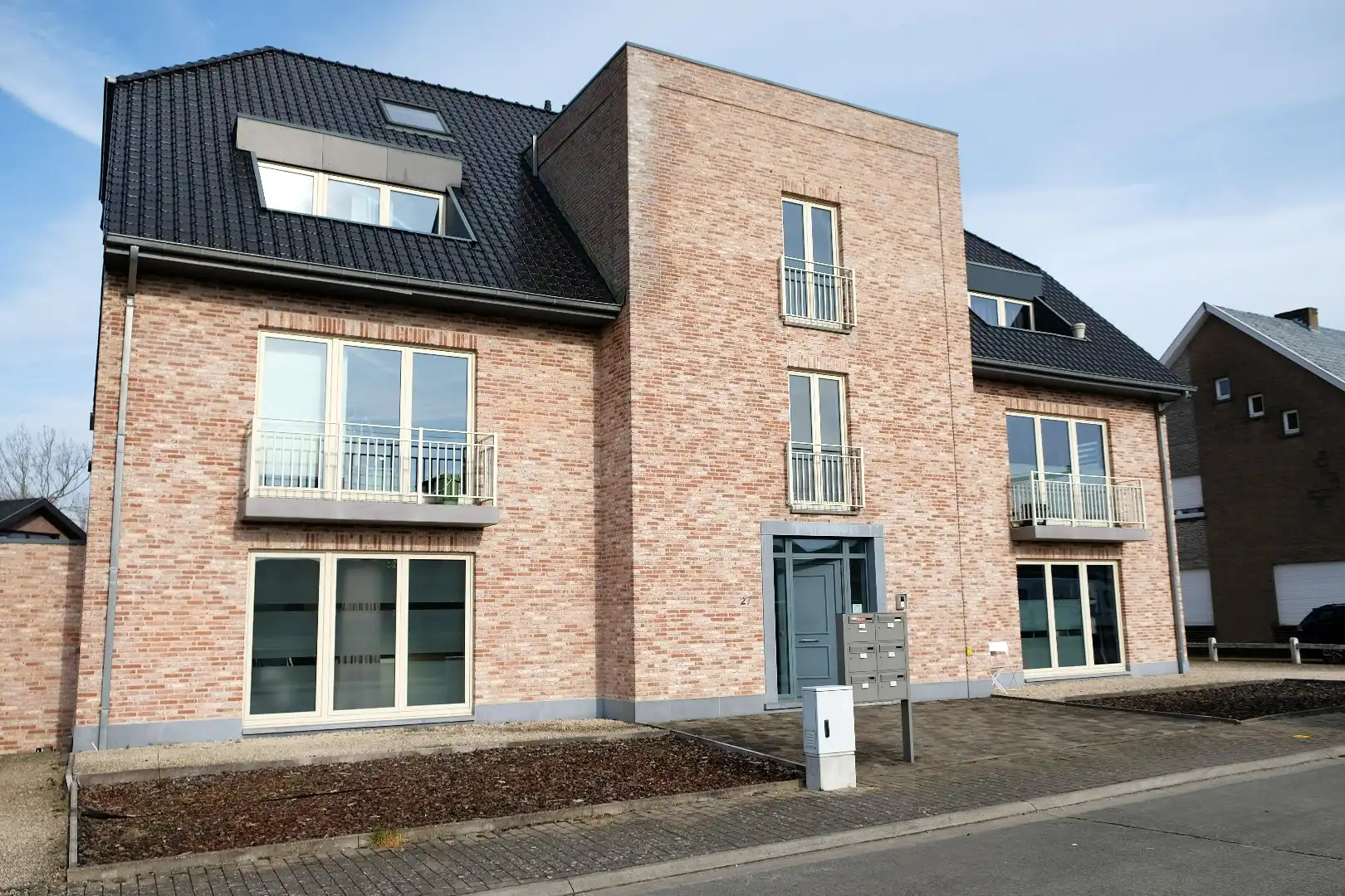 Recent appartement met 2 slaapkamers en garage in het centrum van Herzele foto 16