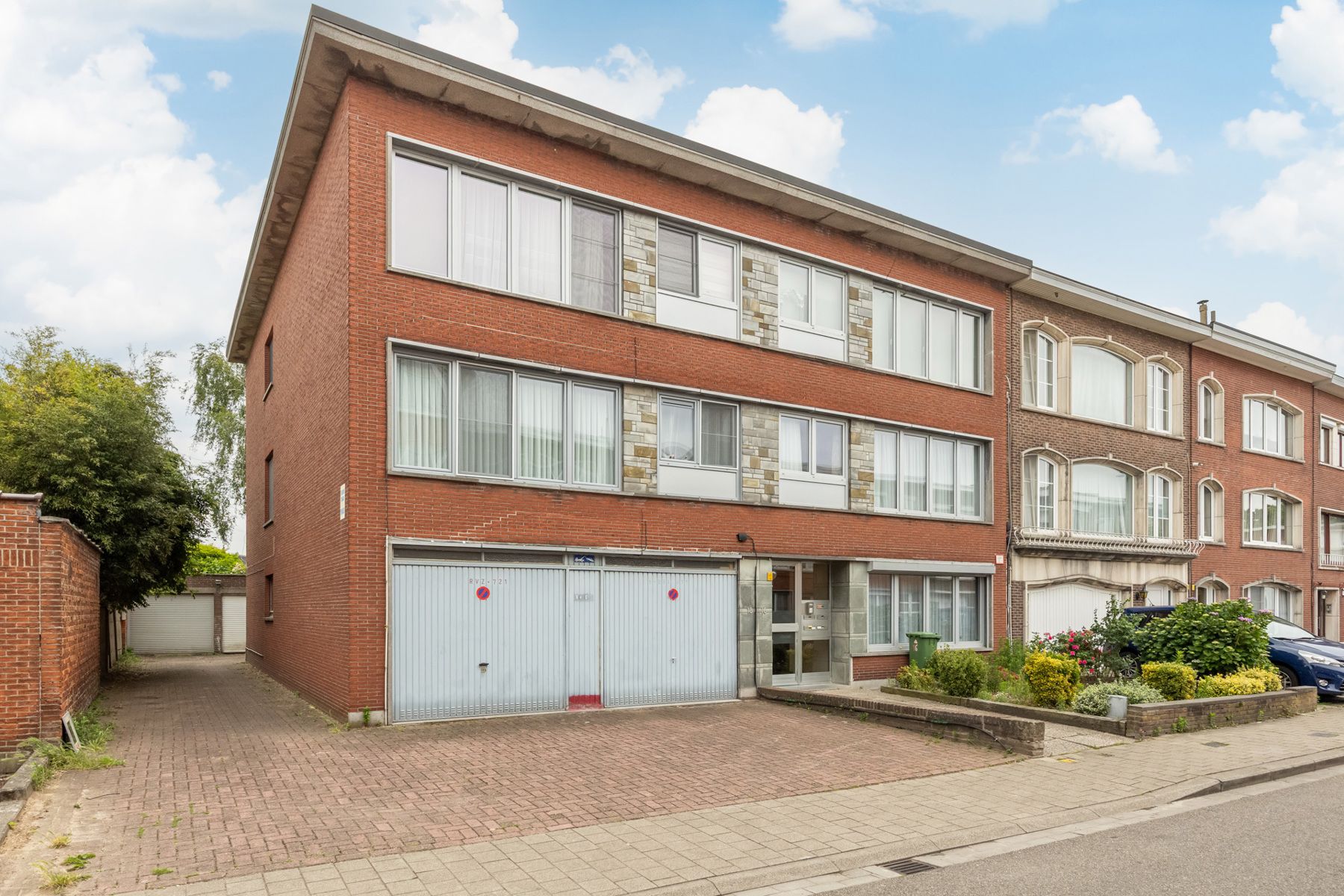 Uniek gelijkvloersappartement met 2 à 3 slpks en grote tuin foto 5