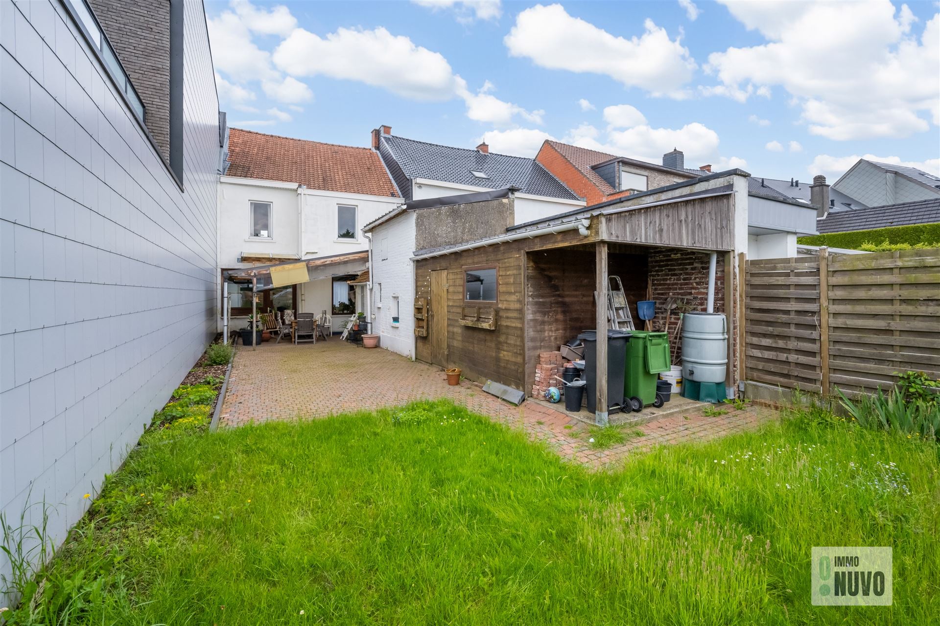 Goed gelegen, te renoveren woning met tuin en garage  foto 19