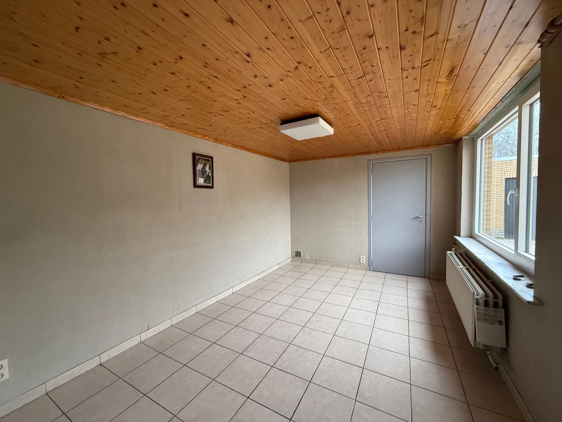 WANZELE - Ruime HoB met tuin & garage. foto 4