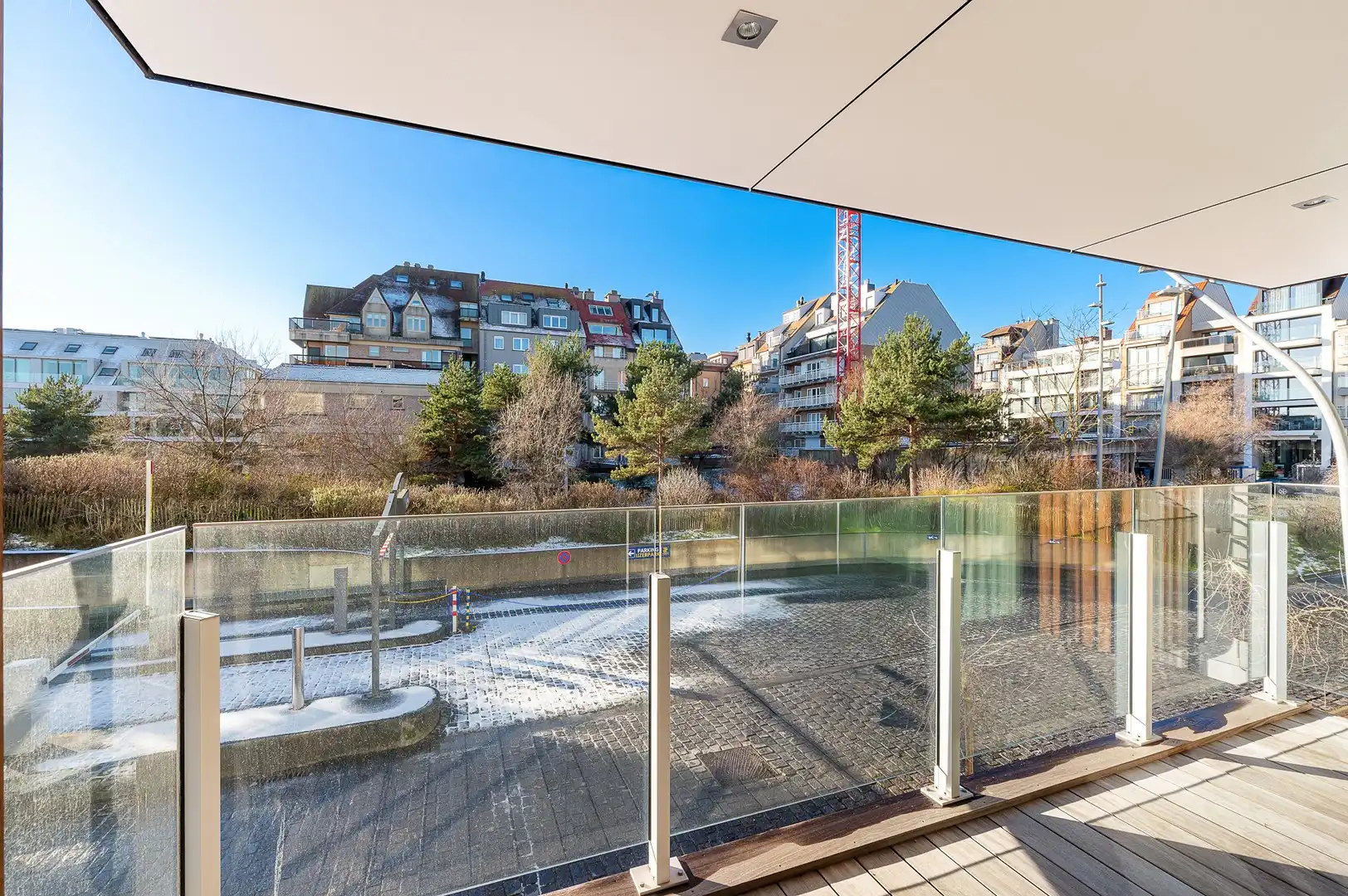 Instapklaar appartement, in het commerciële centrum van Knokke en vlakbij de zee. foto 9