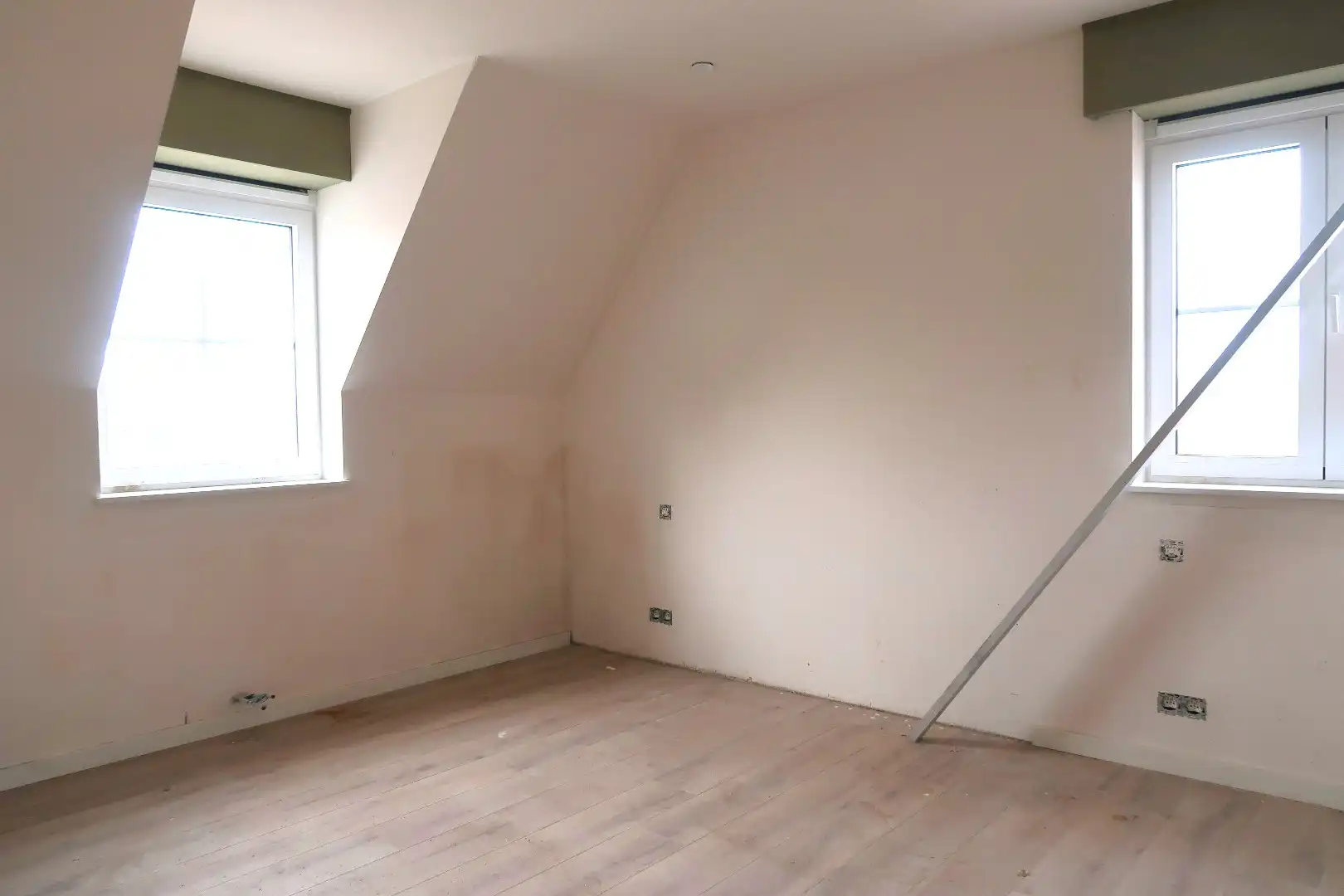 Ruime alleenstaande nieuwbouwwoning foto 15