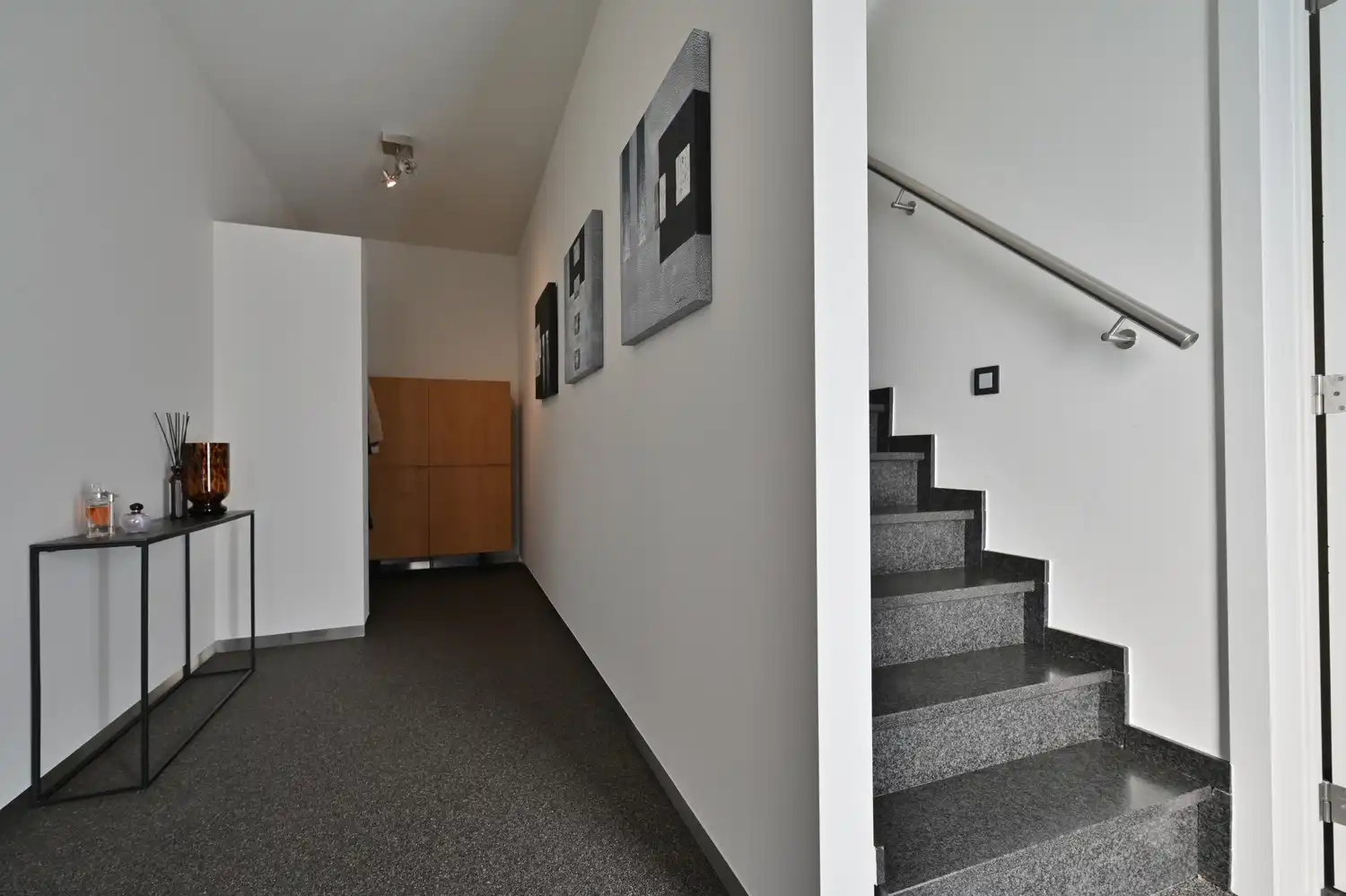 Instapklare topwoning met unieke mogelijkheden op een perceel van 11a75ca in het landelijke Neeroeteren. foto 2