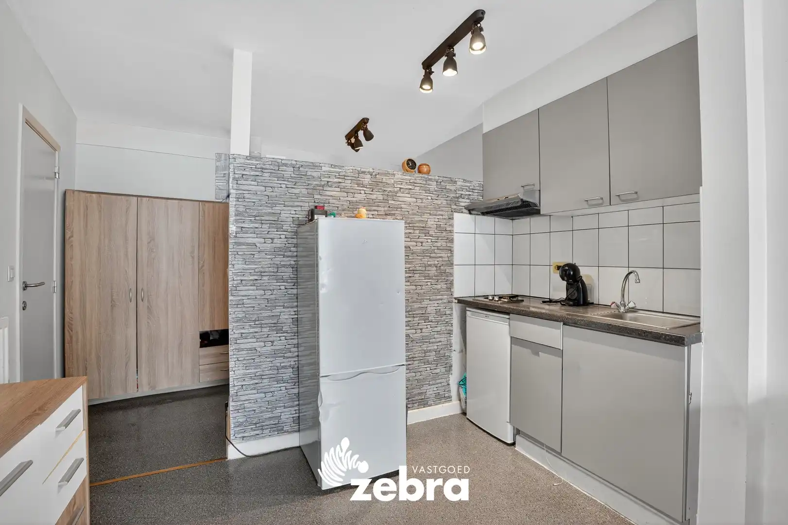 Opbrengsteigendom met 3 woonunits in centrum Kortrijk! foto 4