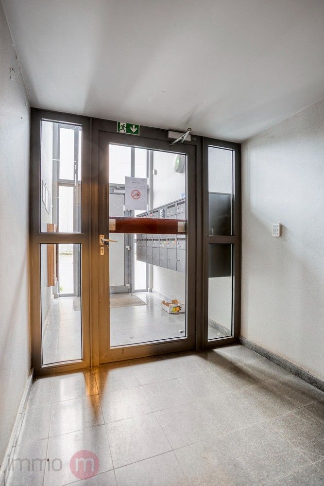 Volledig vernieuwde, instapklare studio in hartje Leuven met afgesloten garagebox – rustig gelegen pareltje! foto 4