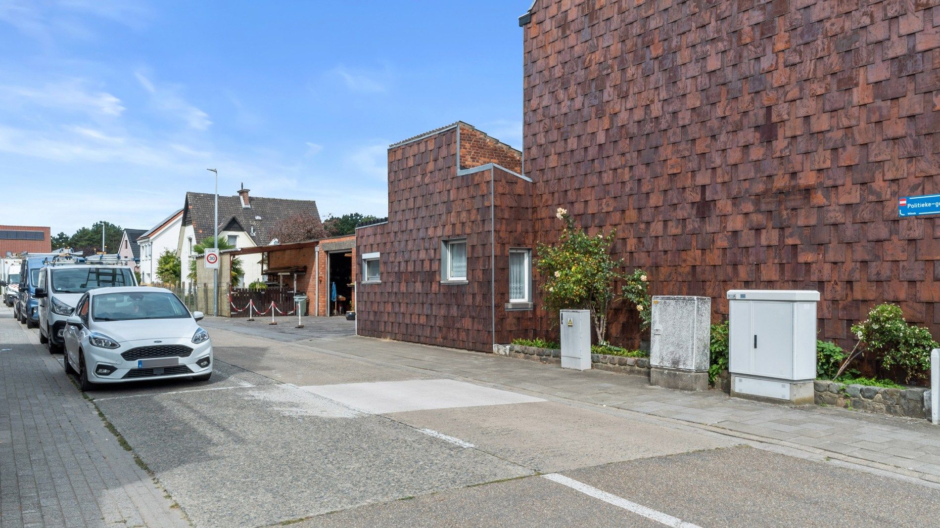 WILSELE - te renoveren HOB met grote loods foto 5