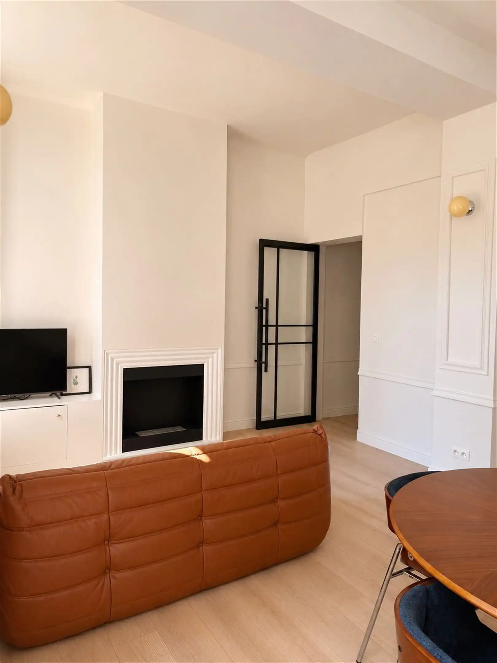 Gerenoveerd 2-slaapkamer appartement foto 3