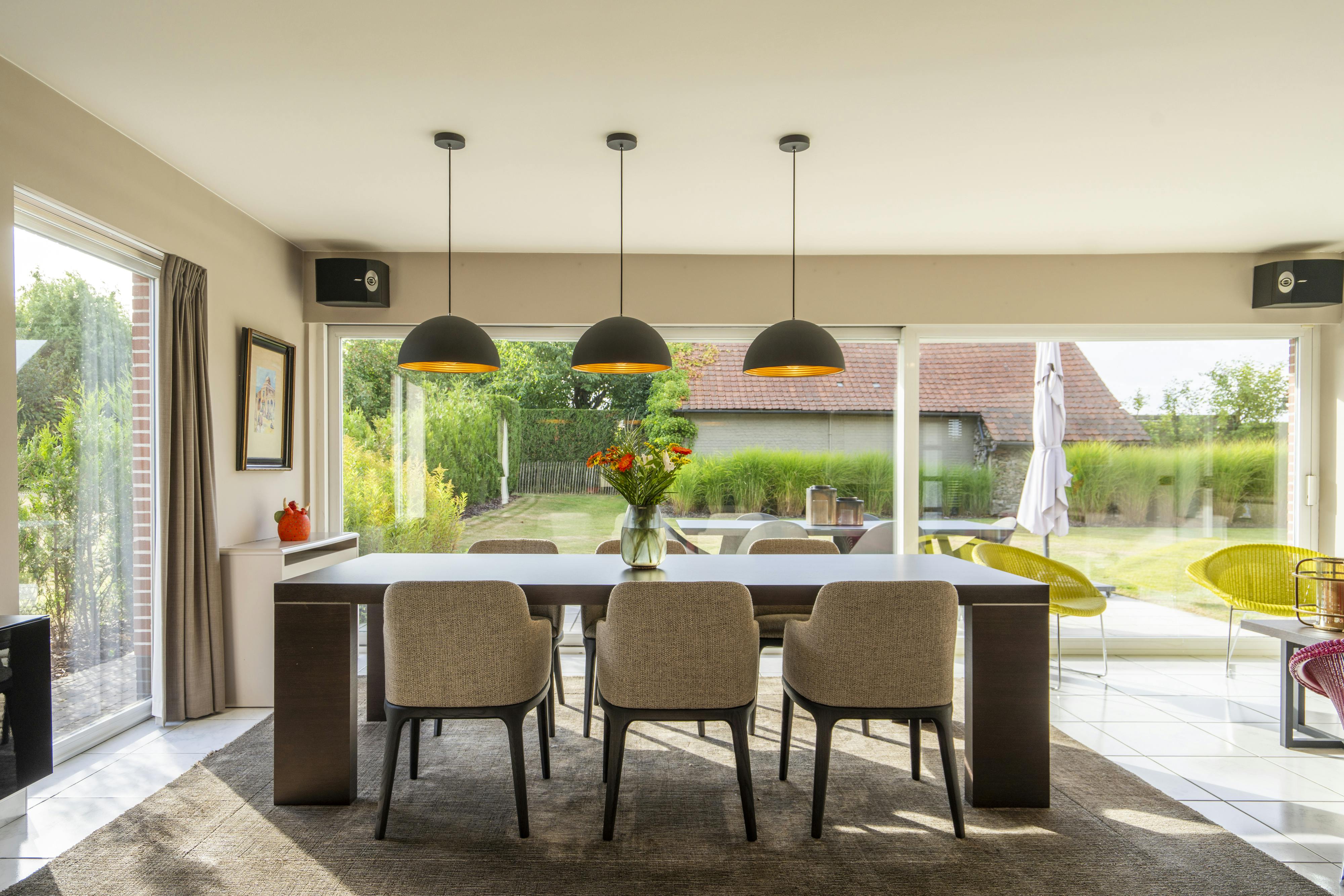 Knappe villa met bijgebouwen te koop in Kluisbergen  foto 4