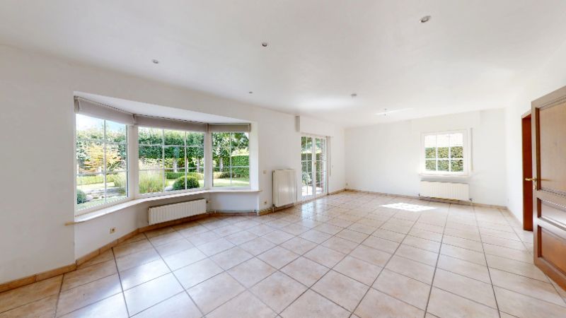 Landhuis van 172m² op 6 are 30 ca met zeer mooie tuin foto 7