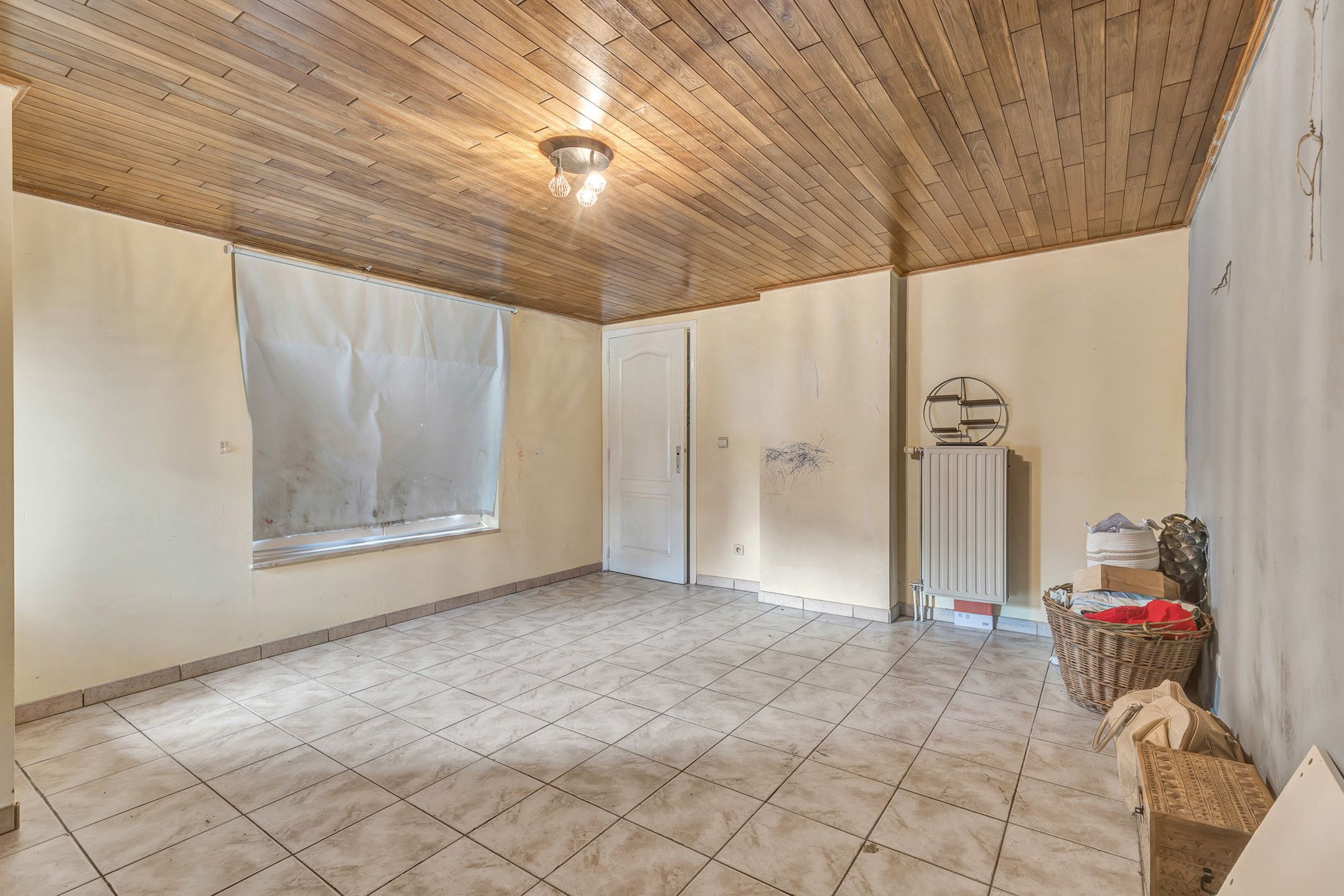 Te renoveren woning op strategische locatie foto 15