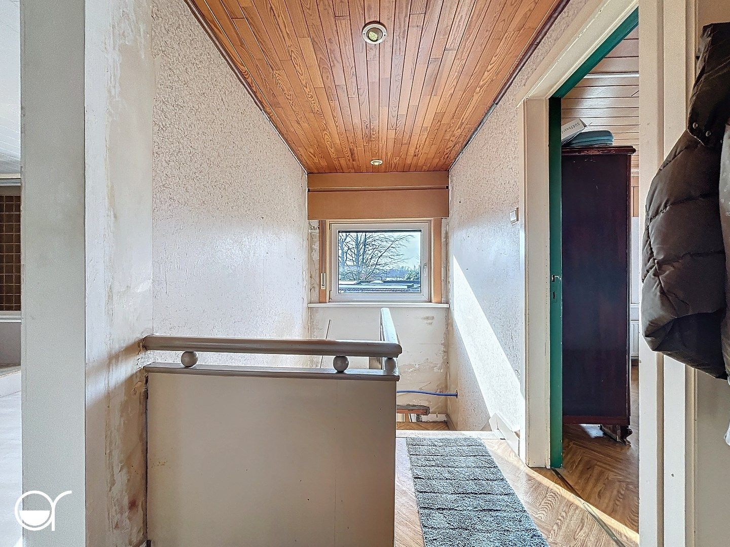 Ruime woning met vier slaapkamers, tuin, garage en mogelijkheid voor zelfstandige activiteit foto 13