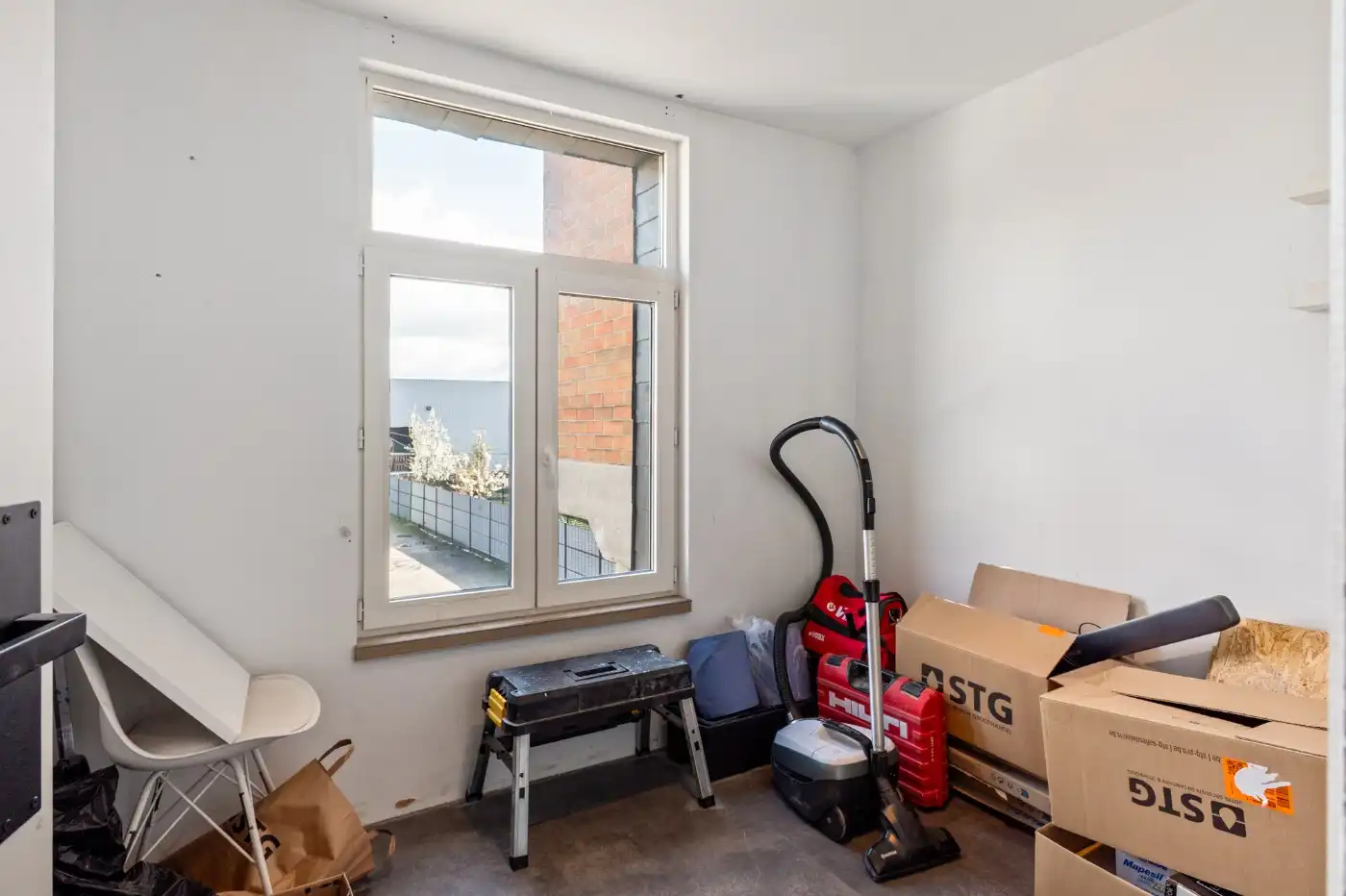 Instapklaar app. op 1ste verd. met 2 slpk. en autostaanplaats foto 19