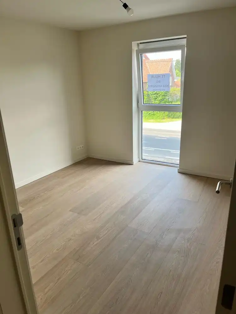 Stijlvol appartement met overdekt terras in Molenbeersel (momenteel verhuurd) foto 9