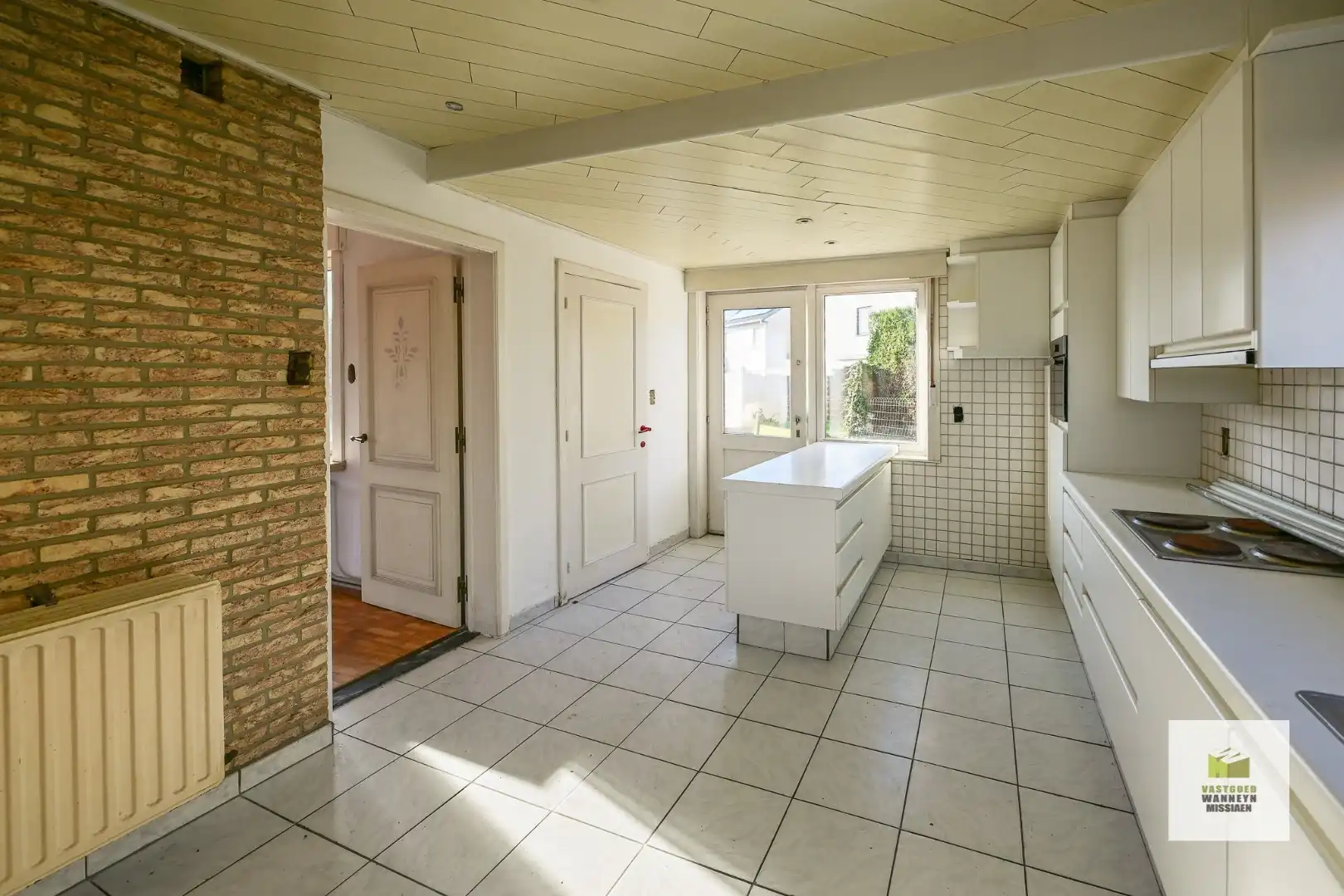 Karaktervolle woning met 3 slpks, 2 garages én zicht over het water  foto 7