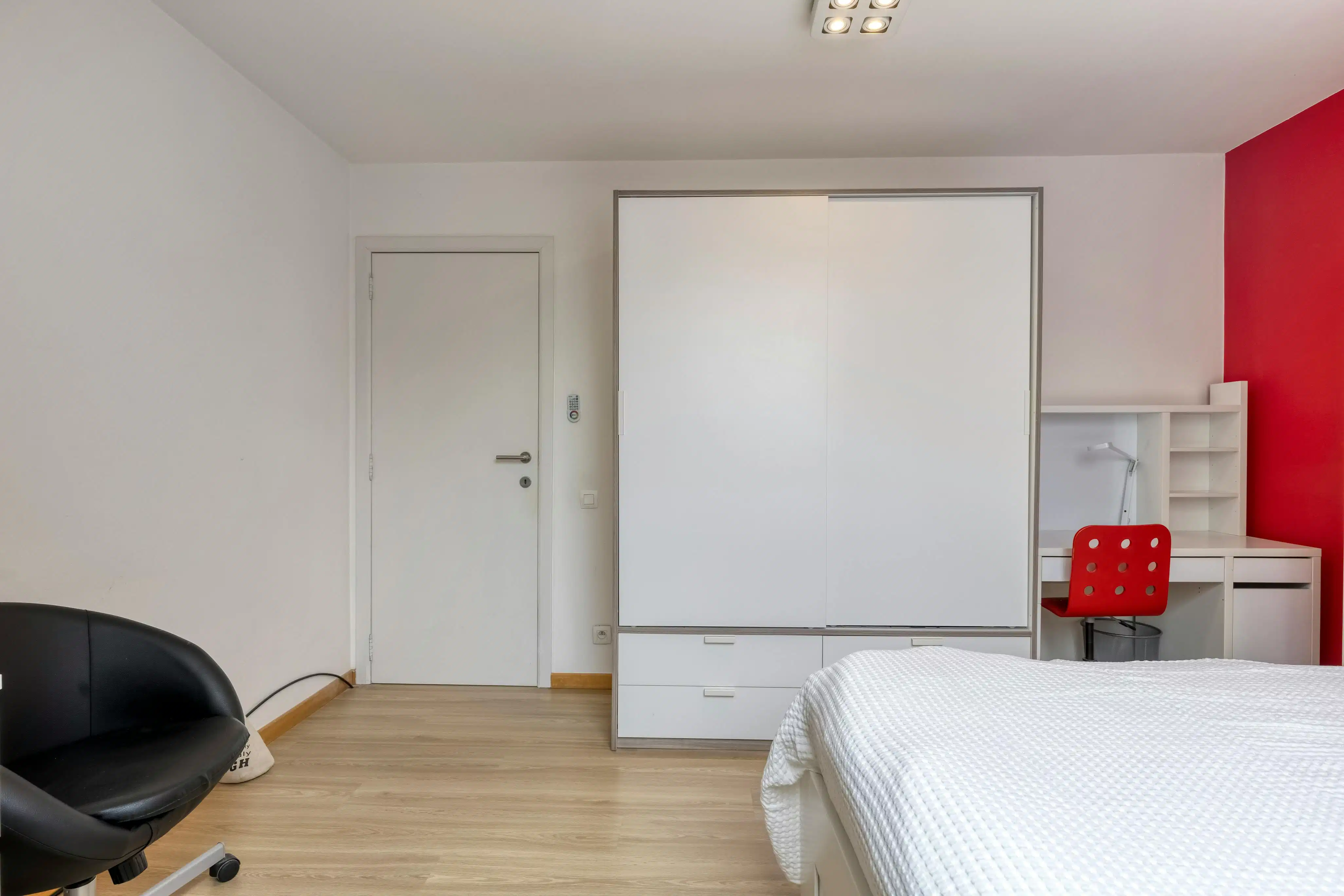 Uitzonderlijk ruime kangoeroewoning te koop in Wilrijk foto 34