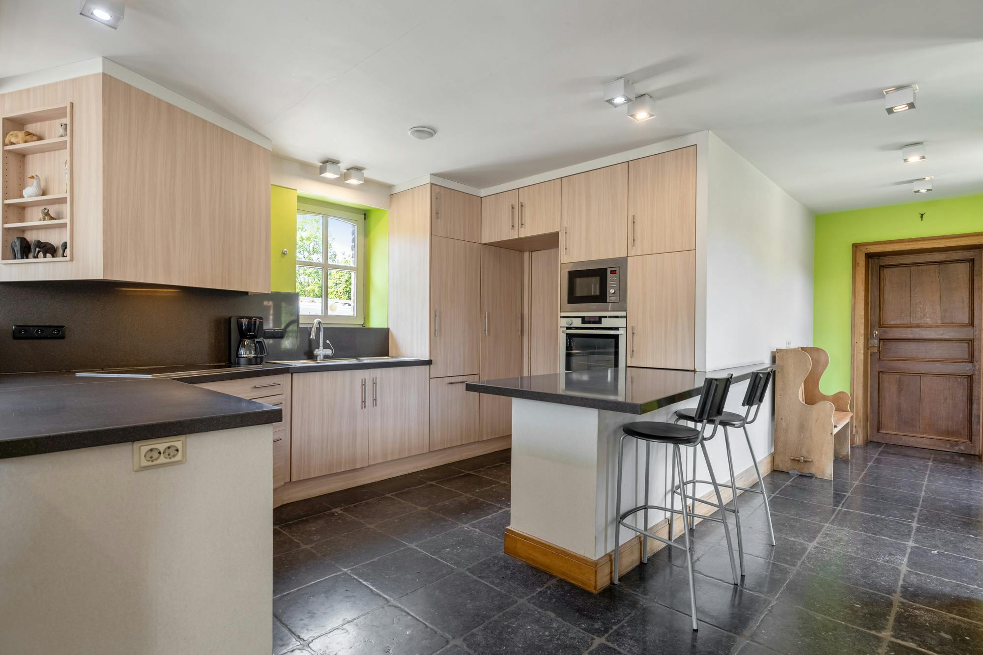 Gerenoveerde vierkantshoeve in het landelijke Vliermaal foto 7