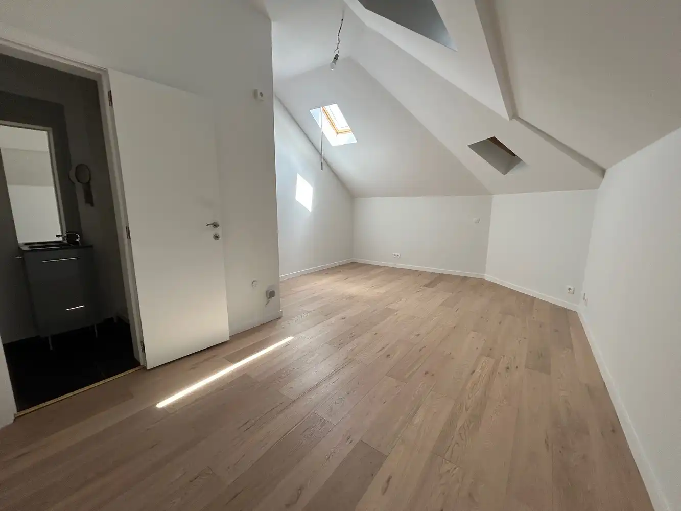 Super gelegen hoekwoning foto 17