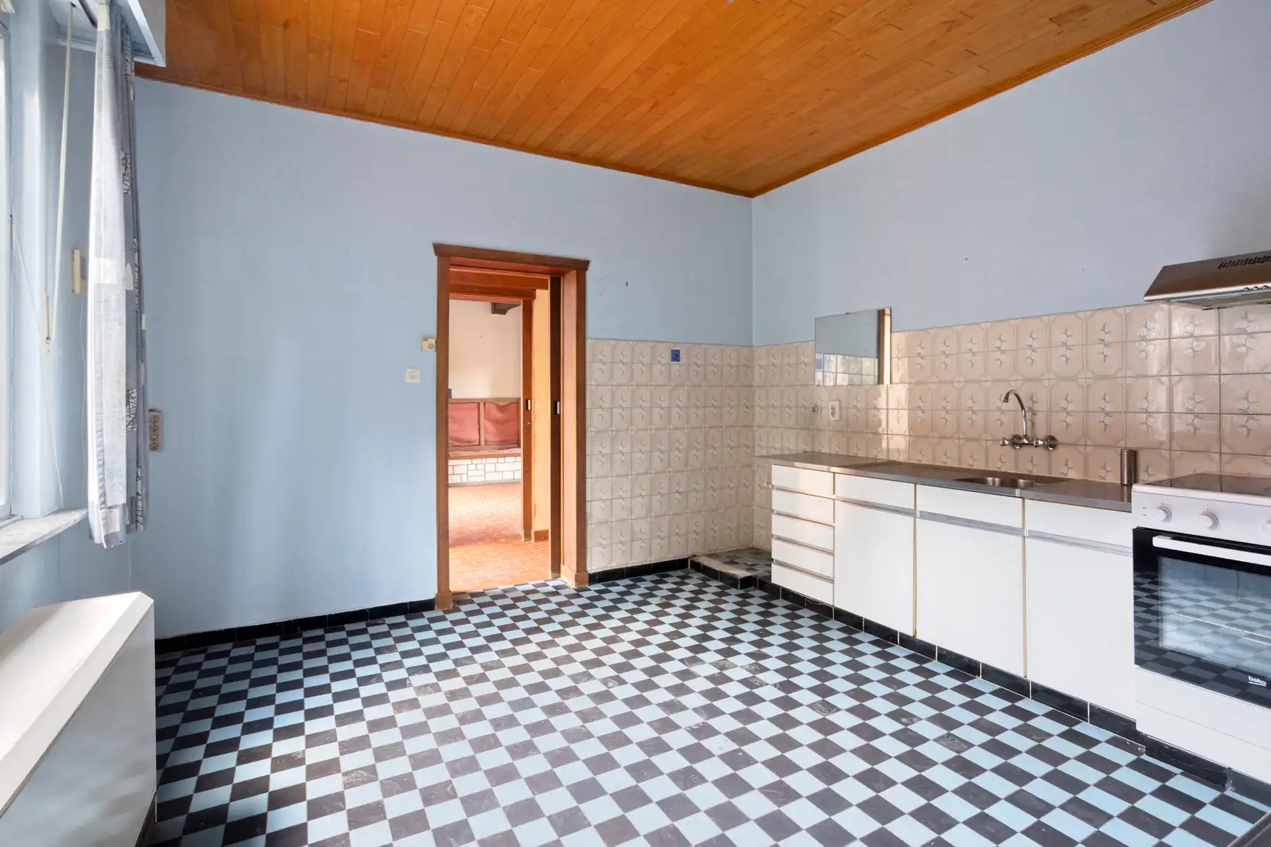 Te renoveren woning op uiterst rustige locatie foto 12