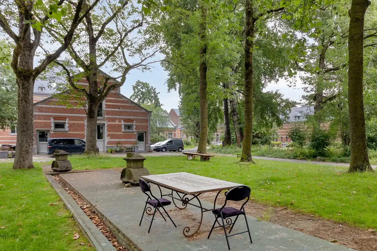 Prachtige loft op unieke locatie in oude Veeartsenschool foto 14