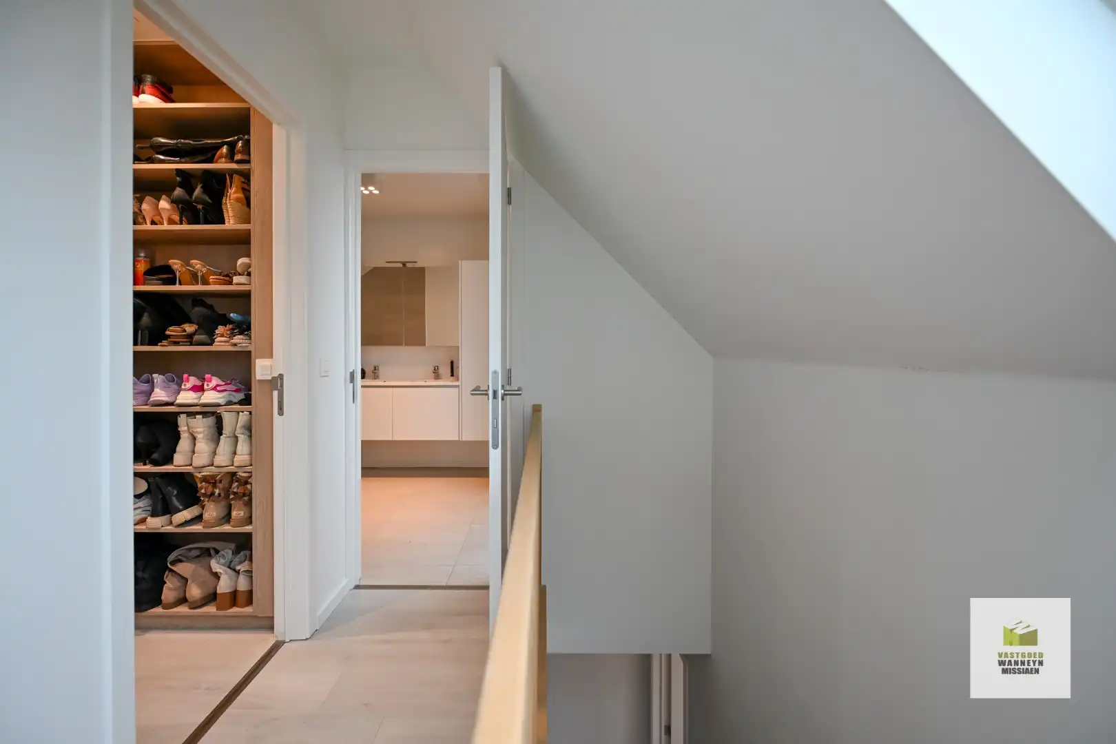 Luxueuze penthouse met groot terras, 2 slaapkamers en 2 parkeerplaatsen foto 14