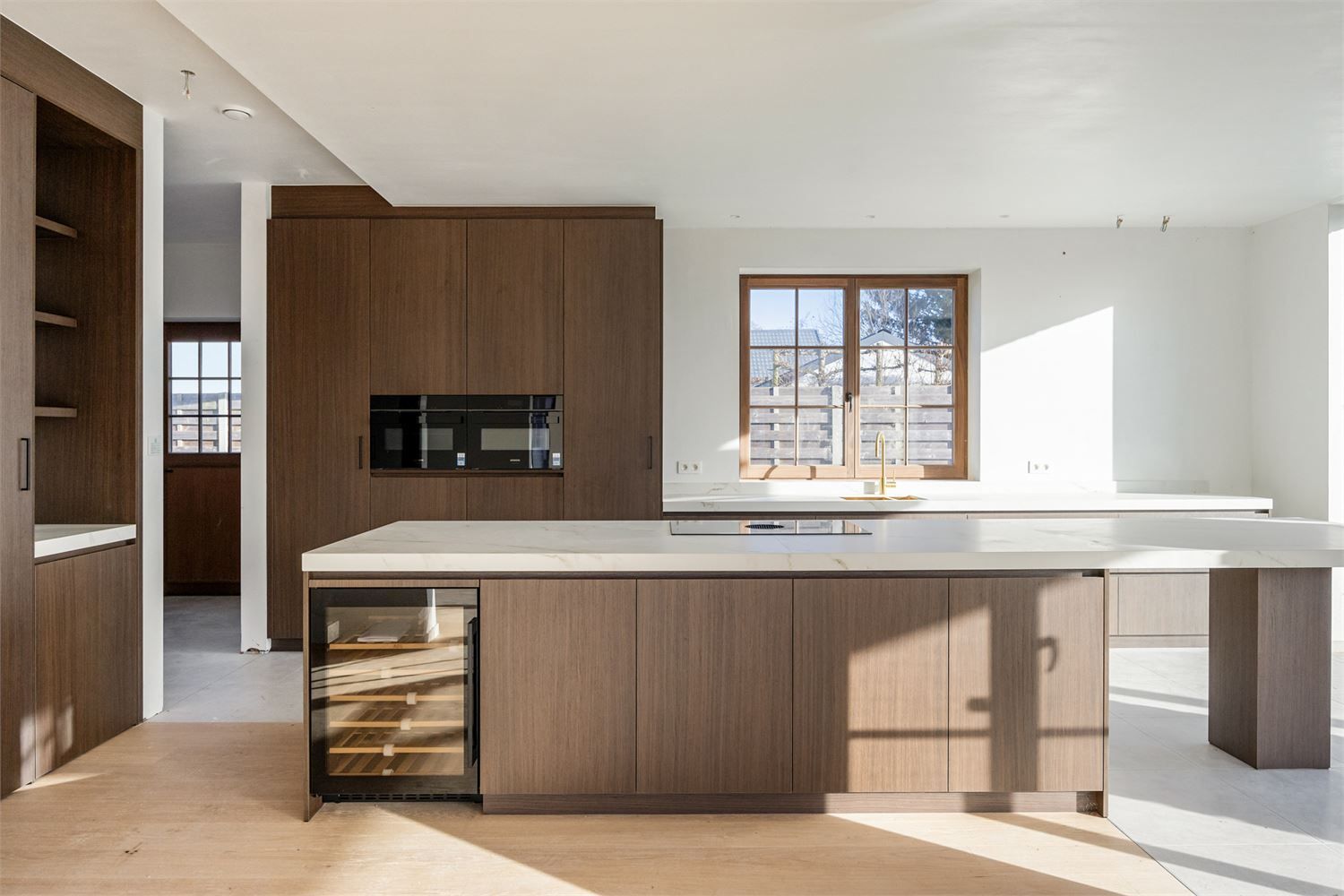 IDEALIS VASTGOED - BIJZONDERE WONING OP EEN KNAP PERCEEL VAN 10A 25CA OP RESIDENTIELE LOCATIE! foto 17