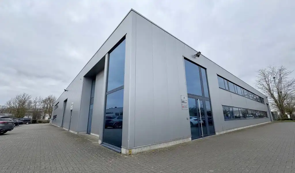 Instapklaar kantoor te huur nabij E313/E34 te Wommelgem foto 28