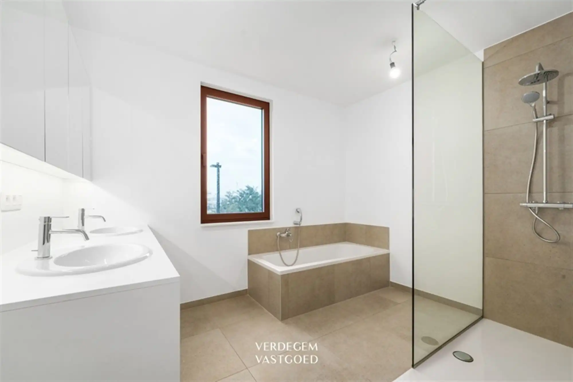 Stijlvolle duplex op toplocatie in de havenzone foto 16