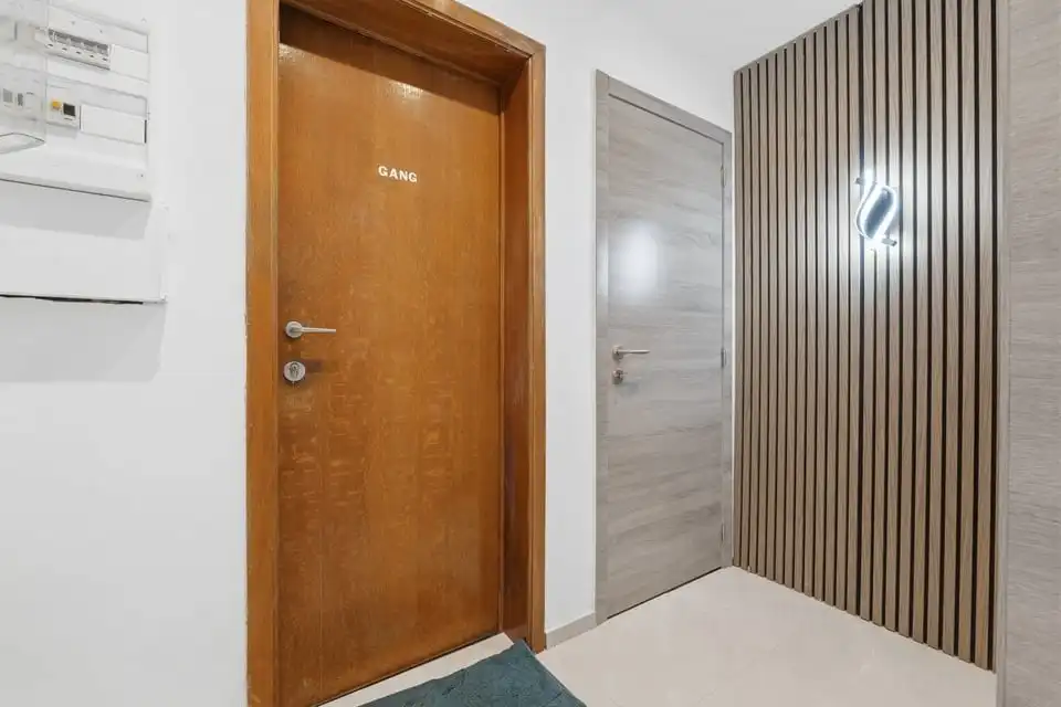 INSTAPKLAAR APPARTEMENT MET 2 SLAAPKAMERS OP TOPLOCATIE - VOLLEDIG GERENOVEERD IN 2025 foto 4