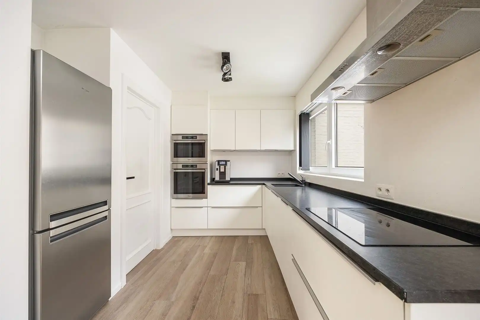 Ruime gezinswoning met tuin en garage met zicht op het park van Brasschaat foto 7