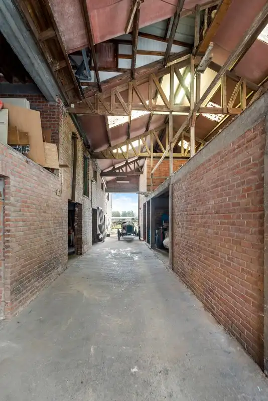 Multifunctionele eigendom in landelijk Hooglede! foto 2