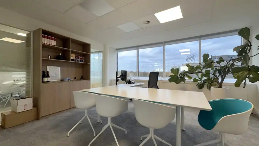 Knap ingericht kantoor te huur in Antwerp Gate I te Berchem foto 15