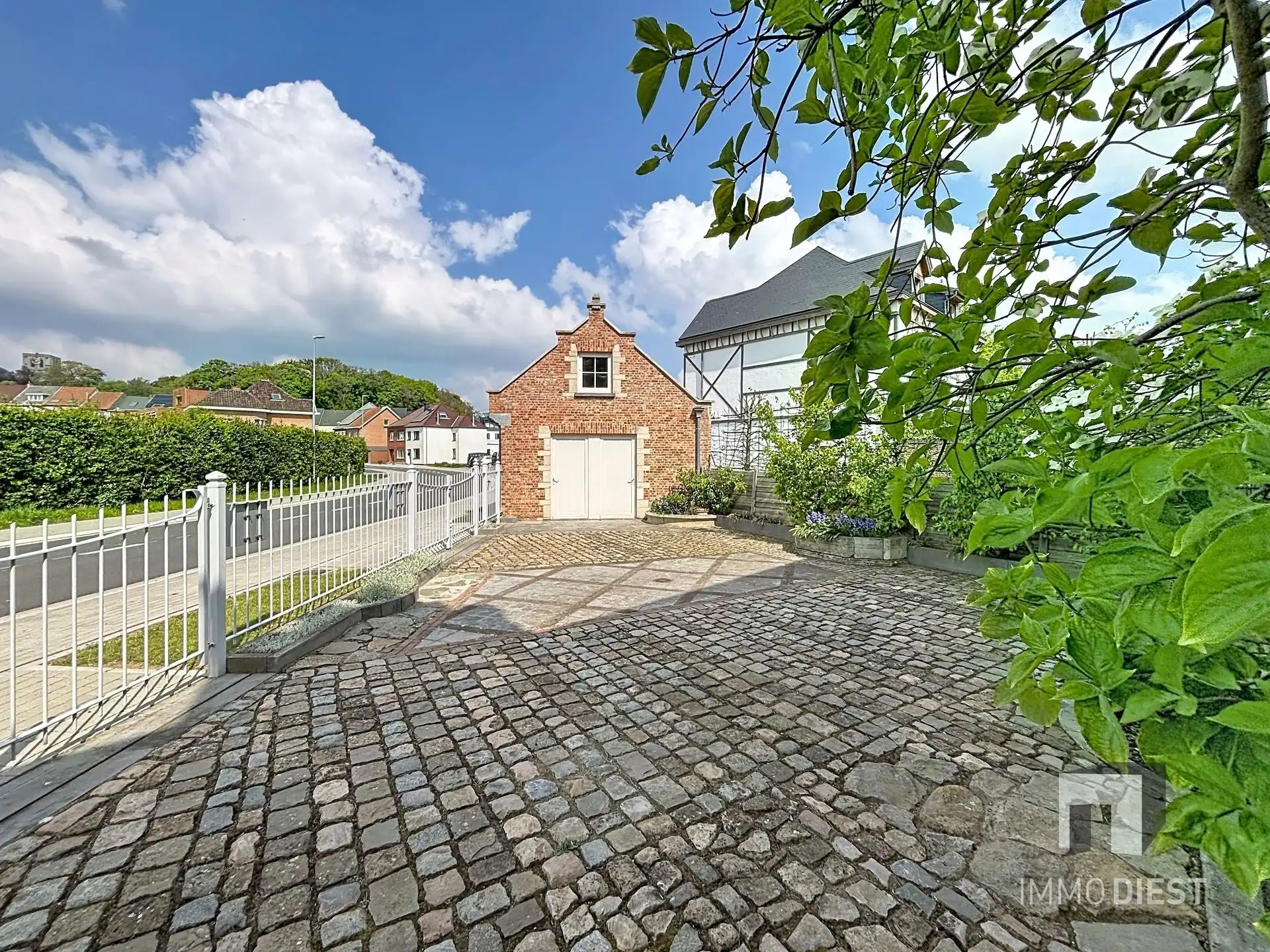 Welkom in deze herenwoning vol charme en grandeur in Scherpenheuvel. foto 35